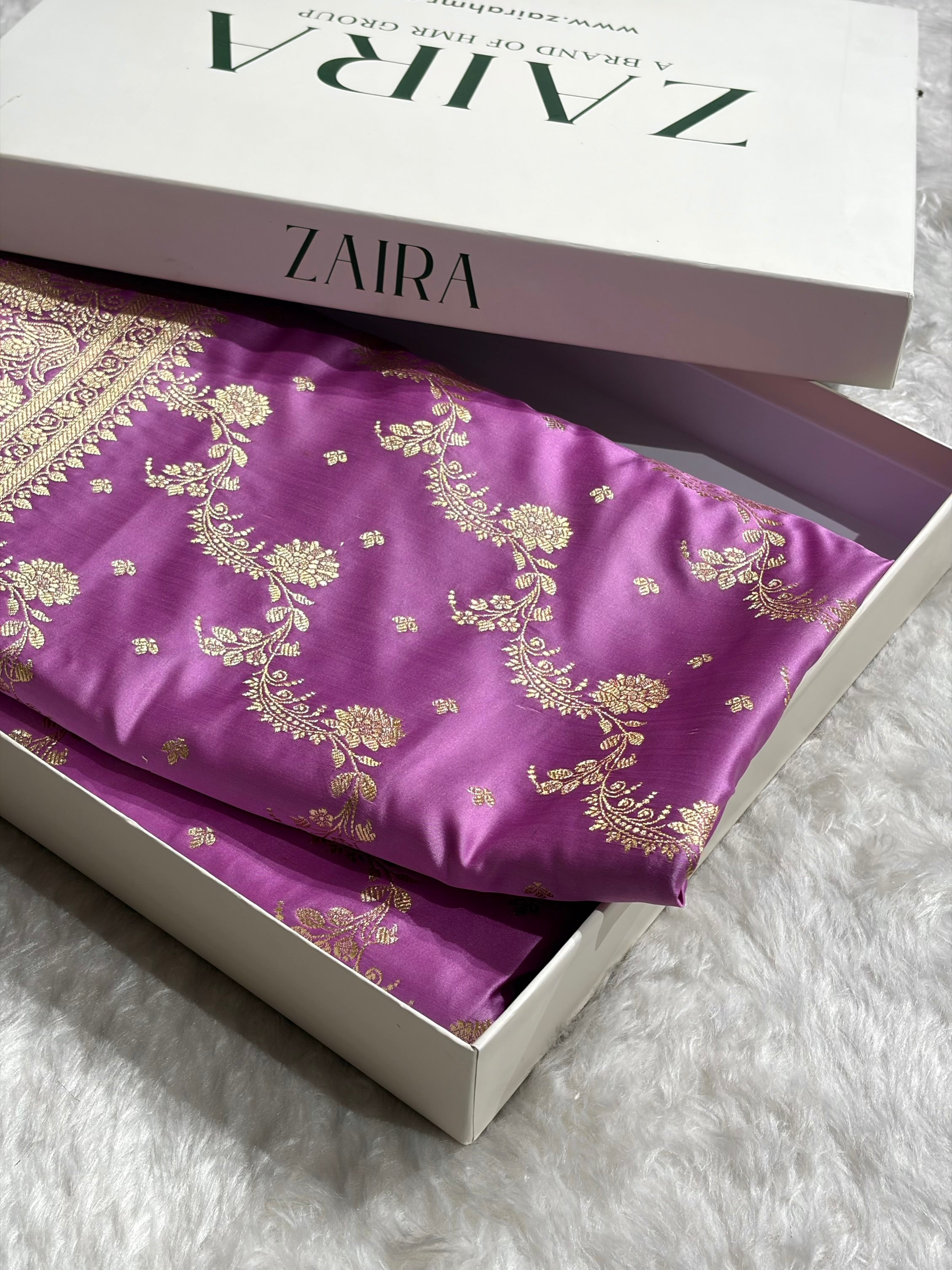 Banarasi Satin Katan Saree With Jaal Pattern in Lavender Shades SK121