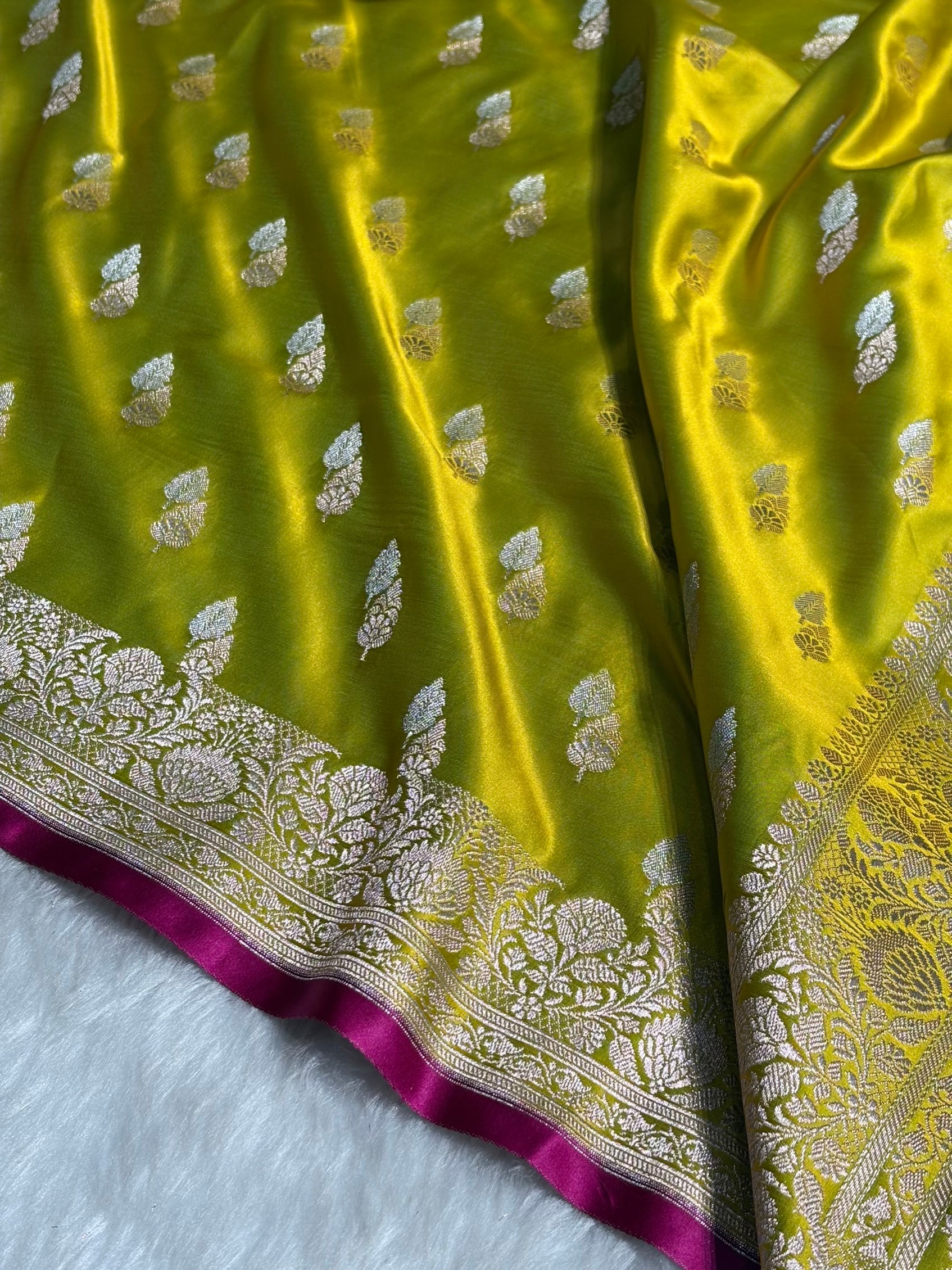 Liril Green Shades Floral Booti Mashru Silk Saree MSM-69