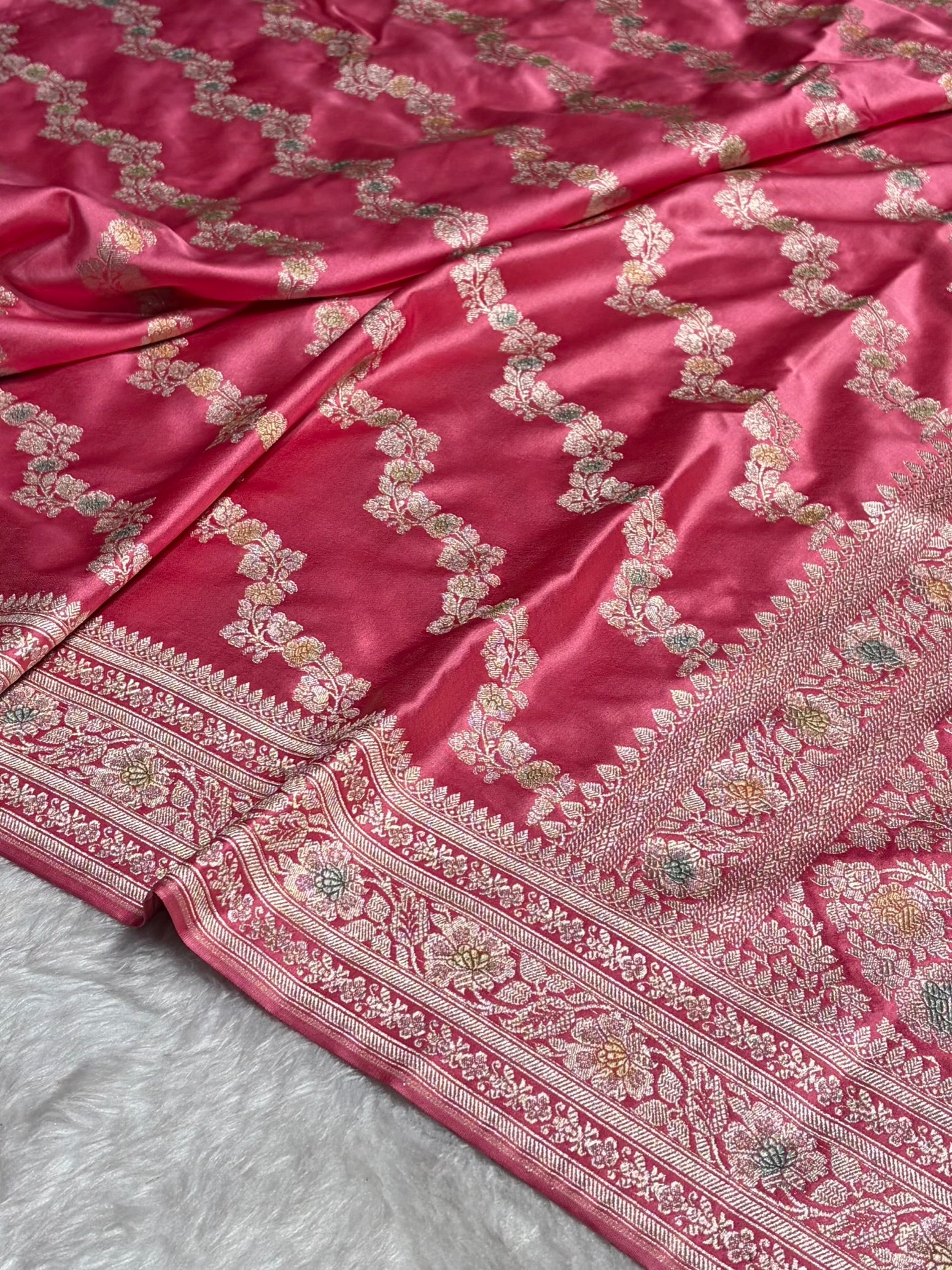 Baby Shades Banarasi Minakari Mashru Silk Saree With Cross Pattern MS02