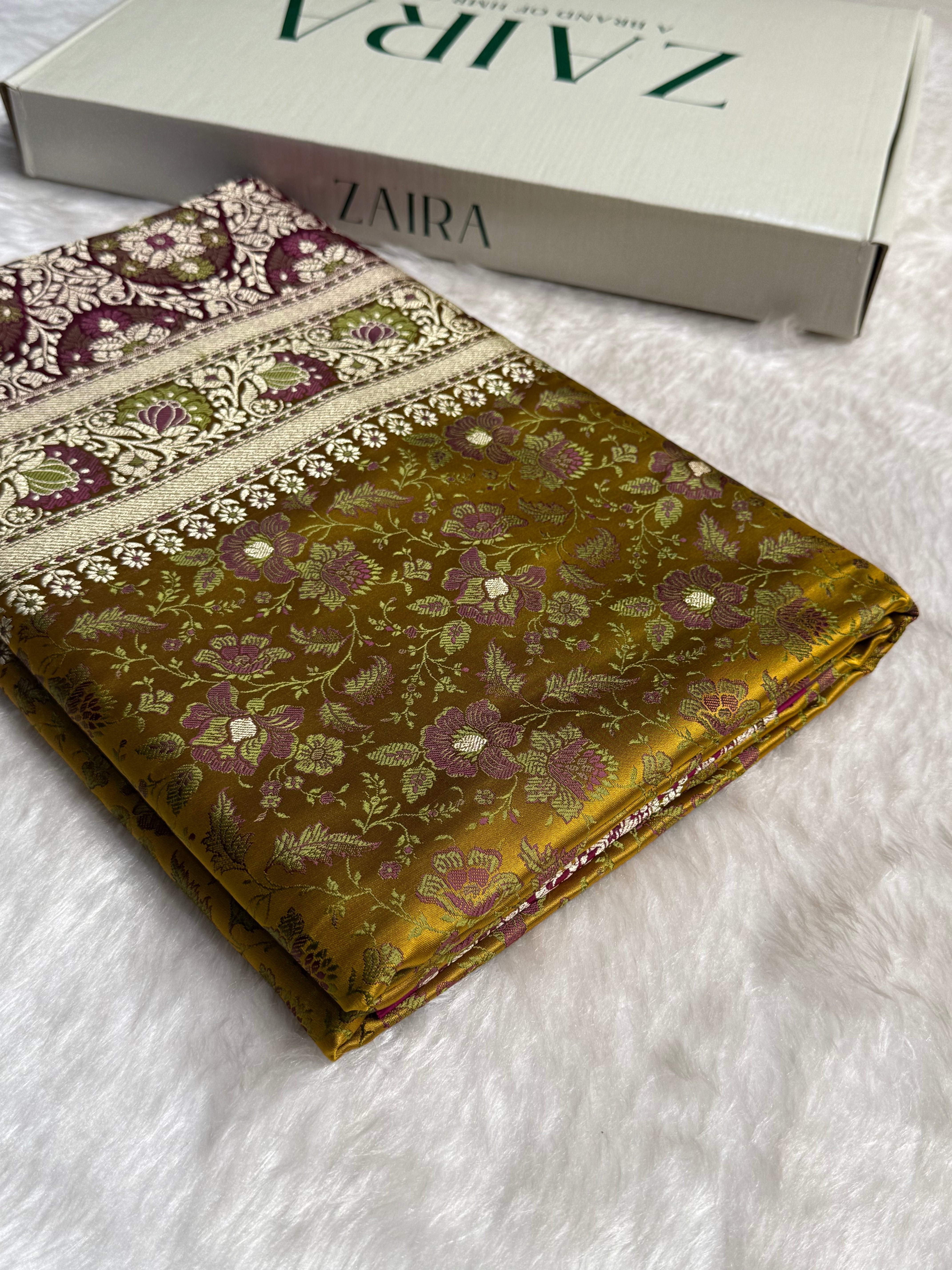 Olive Green - Rani Contrast Jamawar Tanchoi Jaal Katan Silk Saree SKTM-18