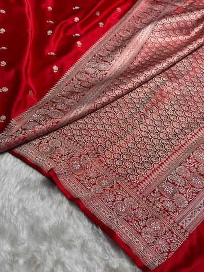 Banarasi Red Shades Booti Mashru Silk Saree MCS73