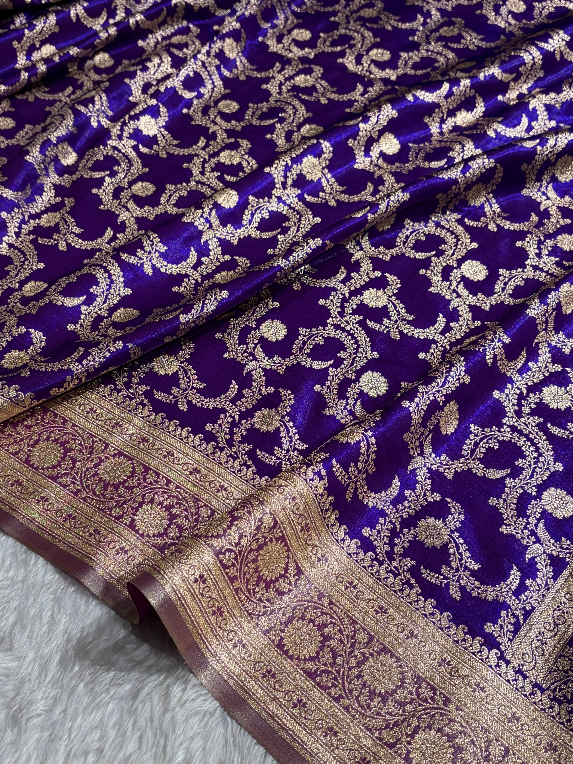 Purple Contrast Shades Jaal Pattern Banarasi Satin Silk Saree SS47
