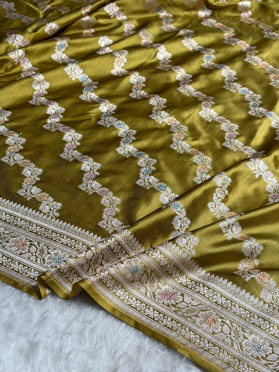 Dusty Mehendi Shades Banarasi Minakari Mashru Silk Saree With Cross Pattern MCS02