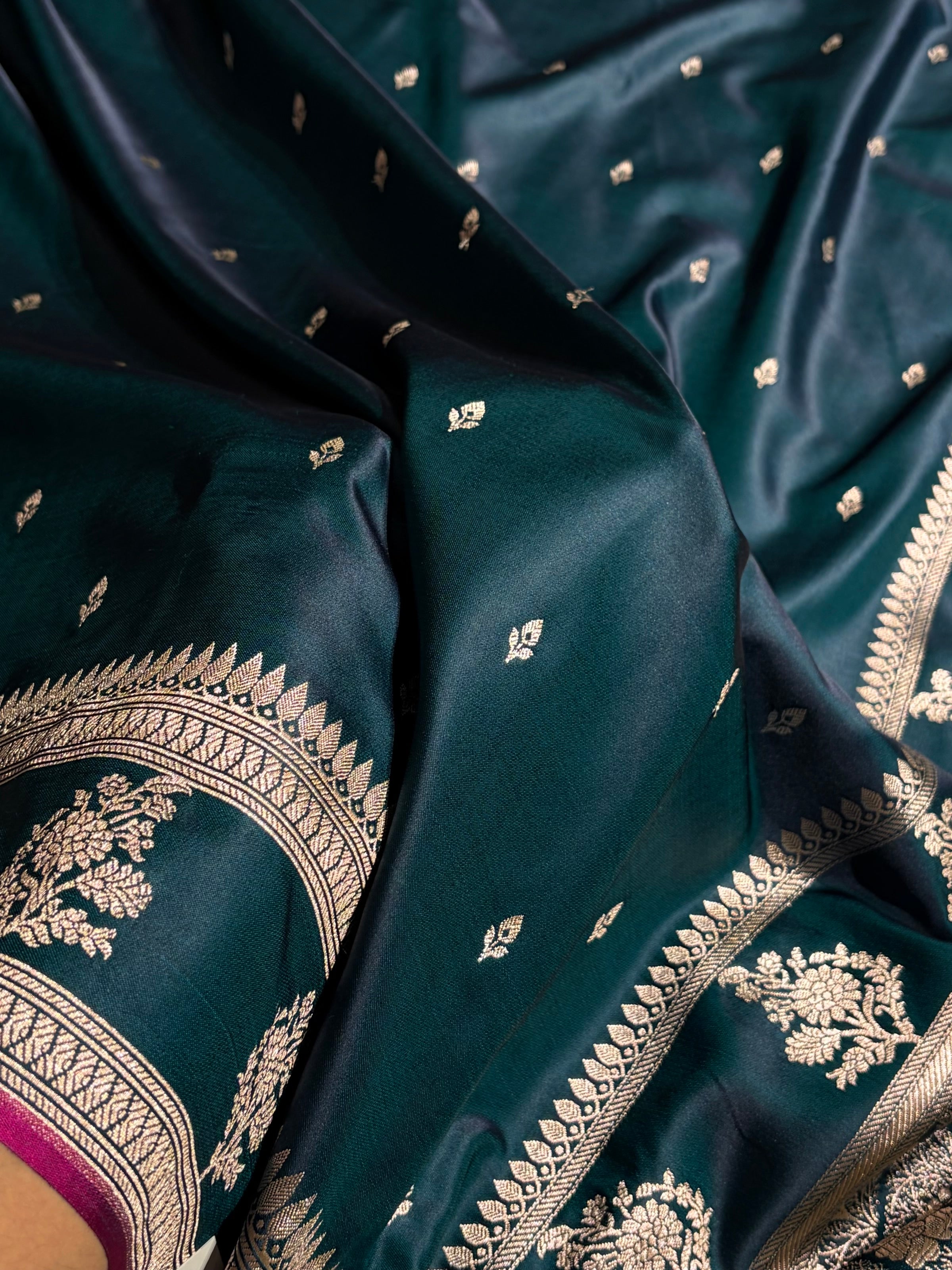 Peacock Shade With Booti Pattern Mashru Silk Saree