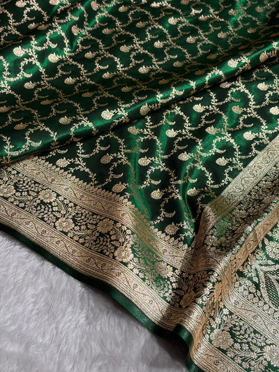 Bottle Green Shades Jaal Pattern Banarasi Satin Silk Saree SS43
