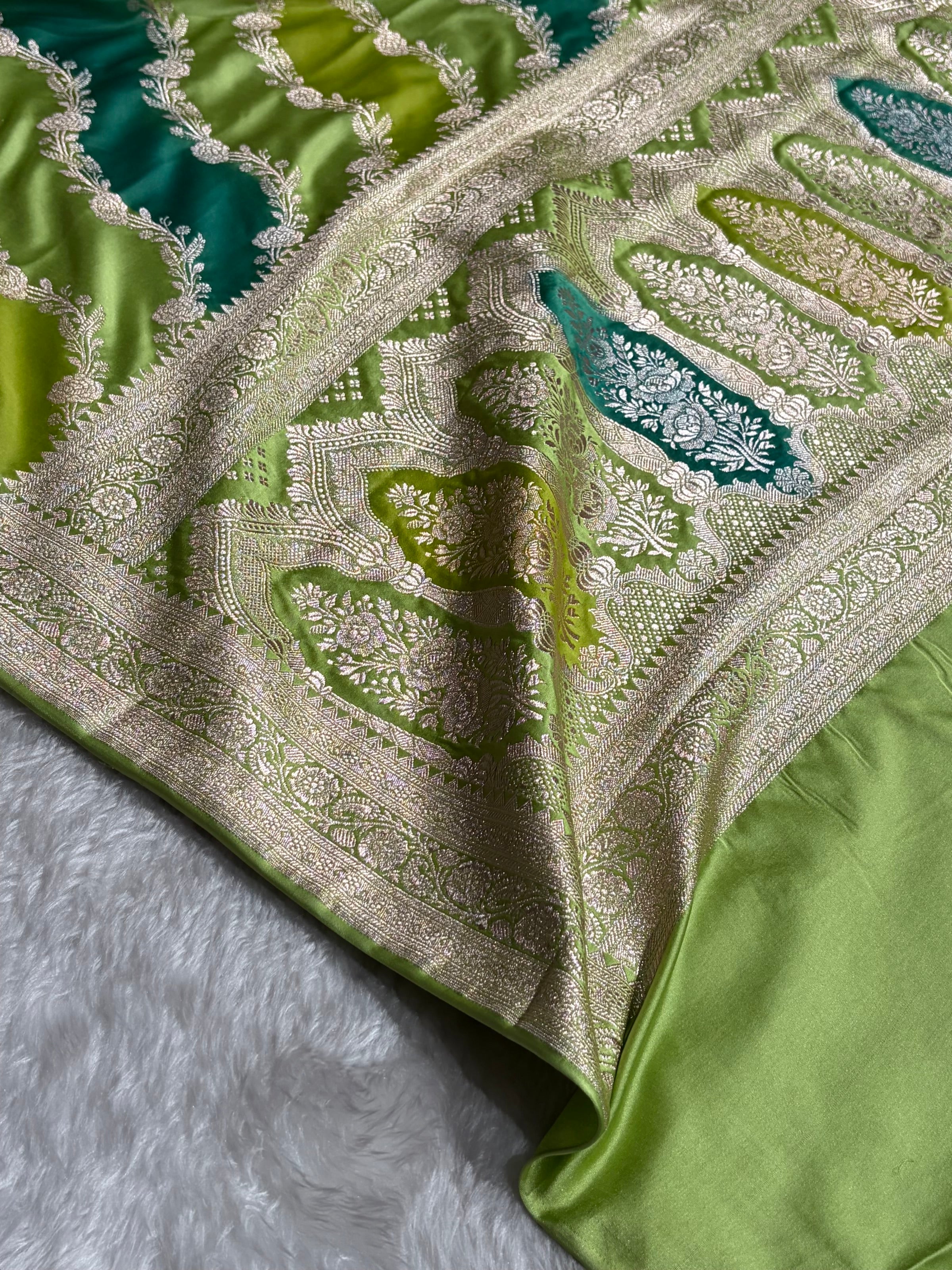 Multicolour Rangkat Mashru Silk Saree With Cross Pattern MSRK03