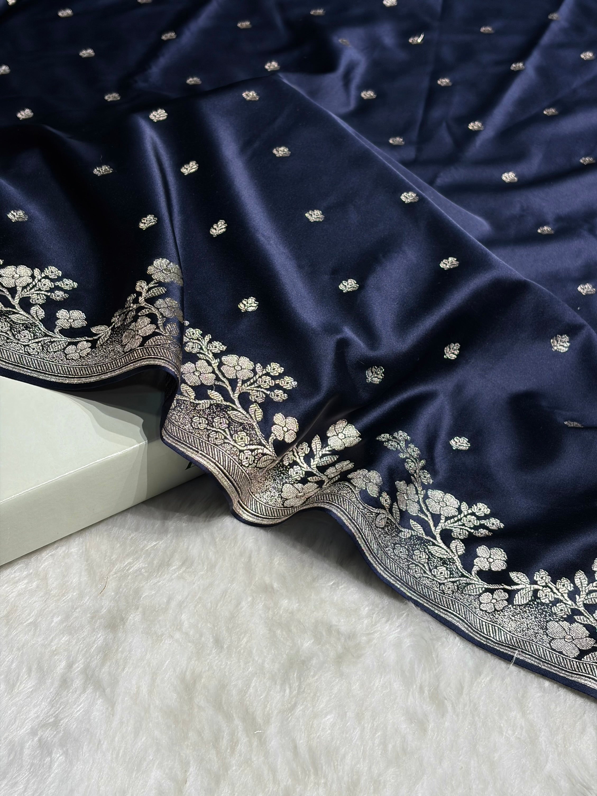 Navy Blue Shades Floral Border Booti Mashru Silk Saree MS75