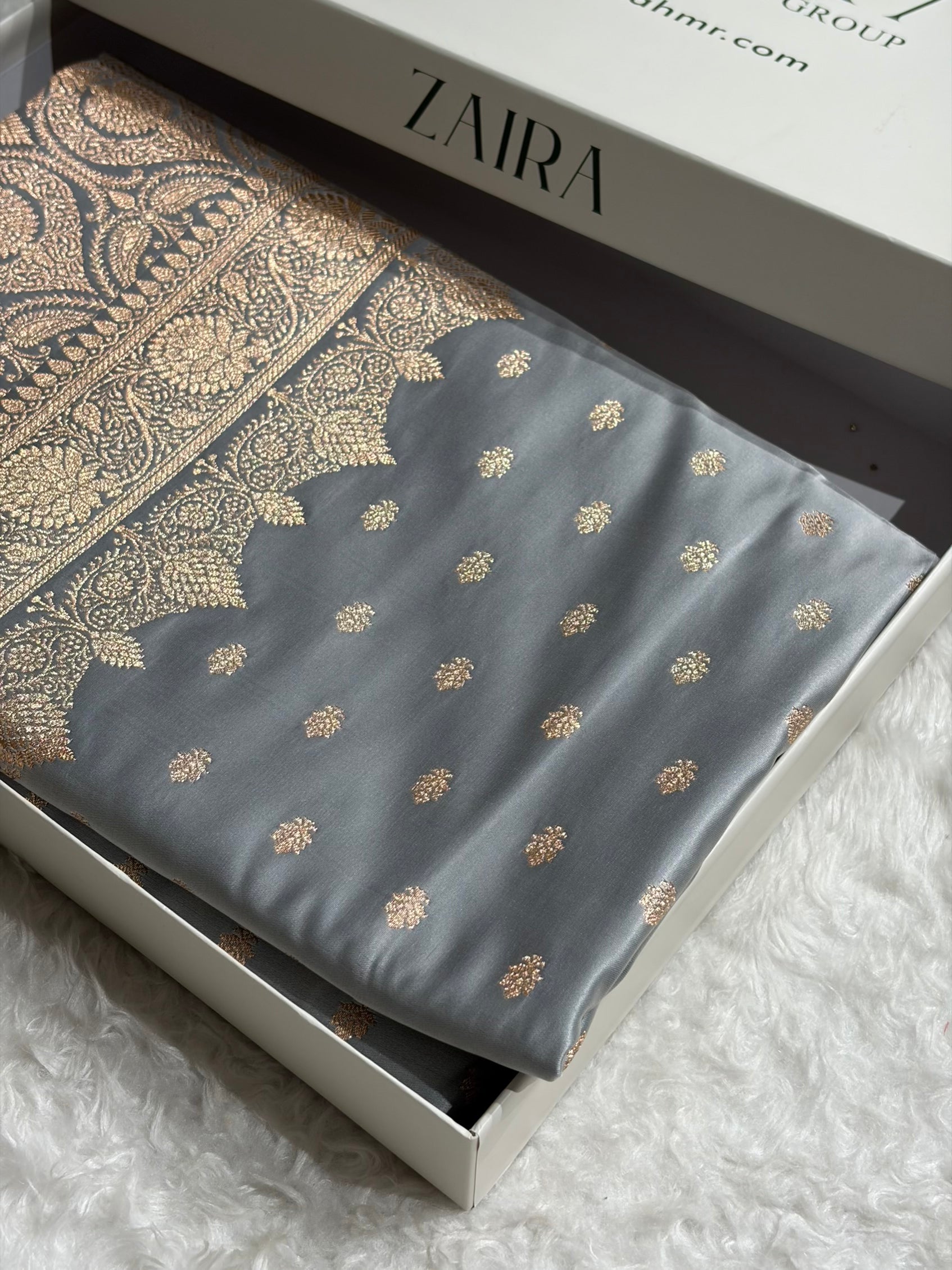 Banarasi Grey Shades Booti Katan Silk Saree SK07