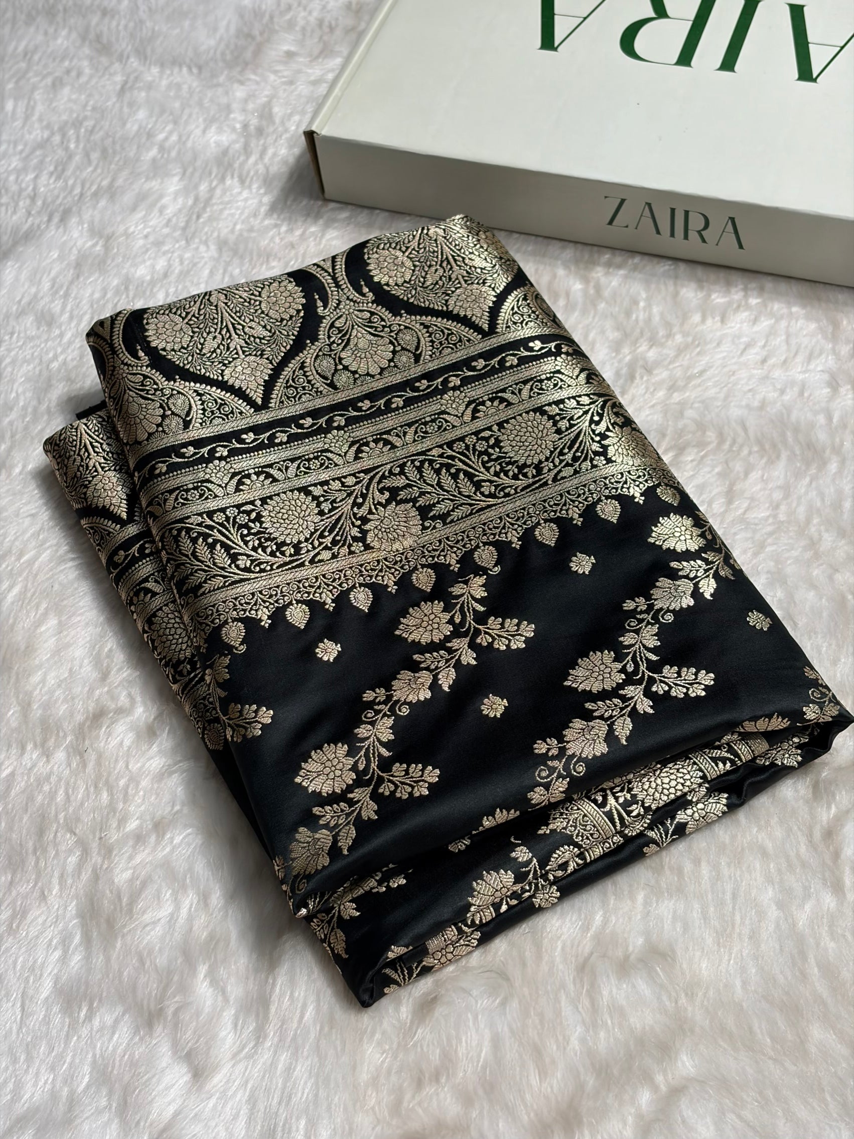 Black Booti Banarasi Katan Silk Saree SK24