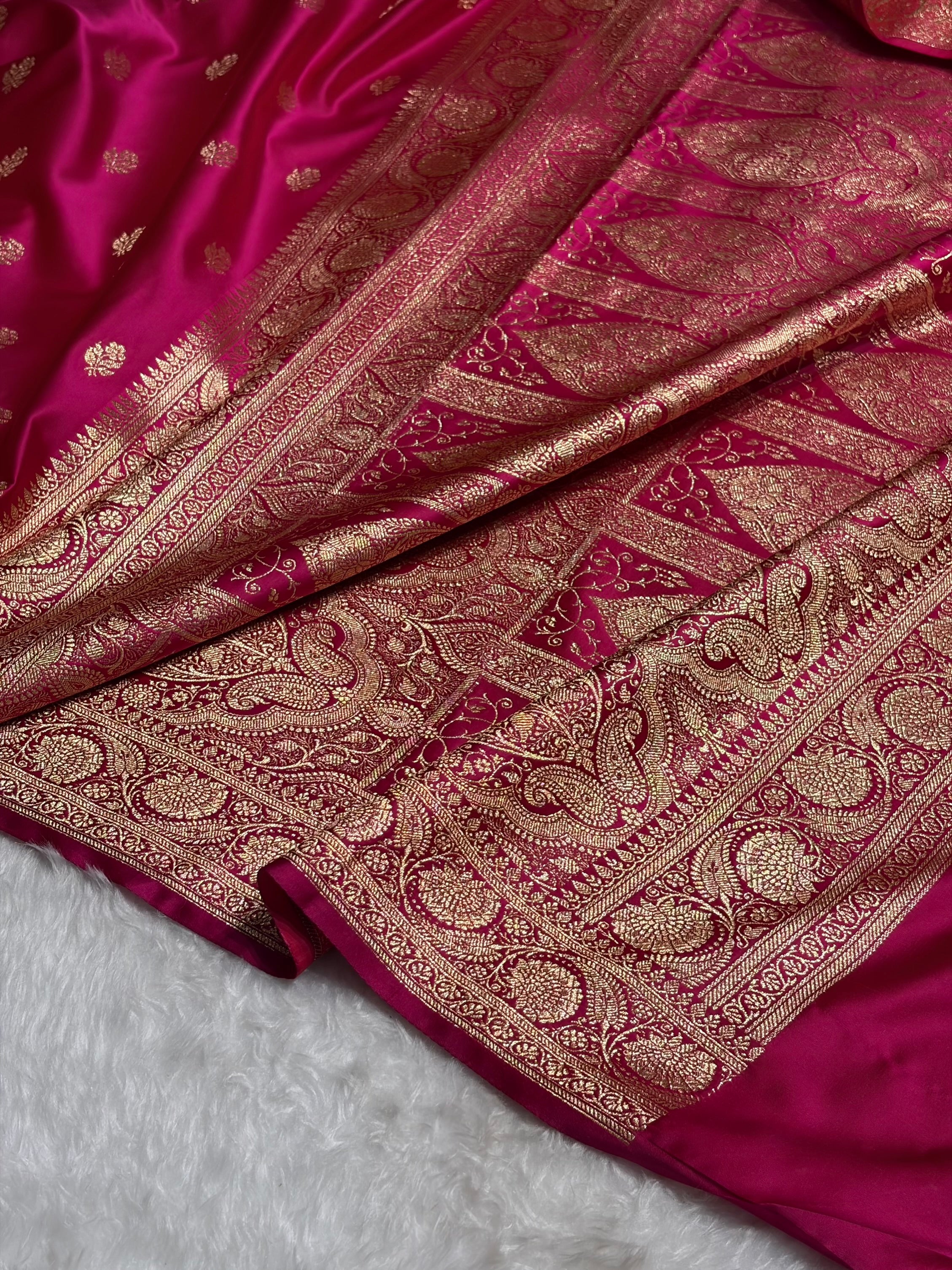 Rani Floral Boota Pattern Satin Katan Silk Saree SK71