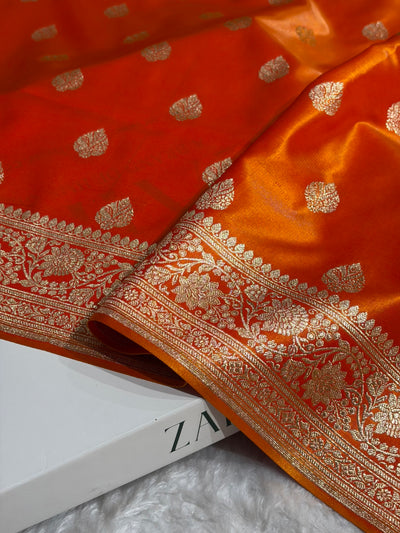 Fire Gold Shades Booti Pattern Banarasi Satin Silk Saree SS58