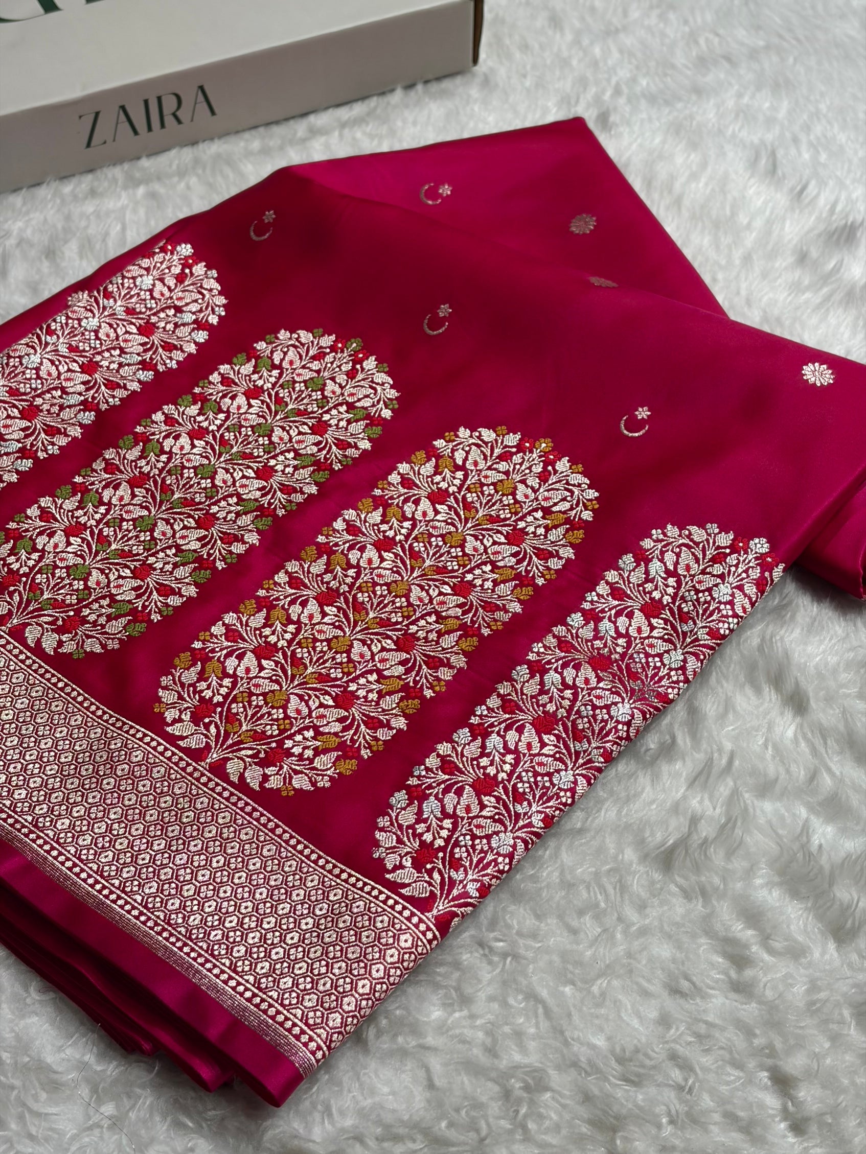 Rani Shades Banarasi With Floral Minakari Pattern Mashru Silk Saree MSM-131