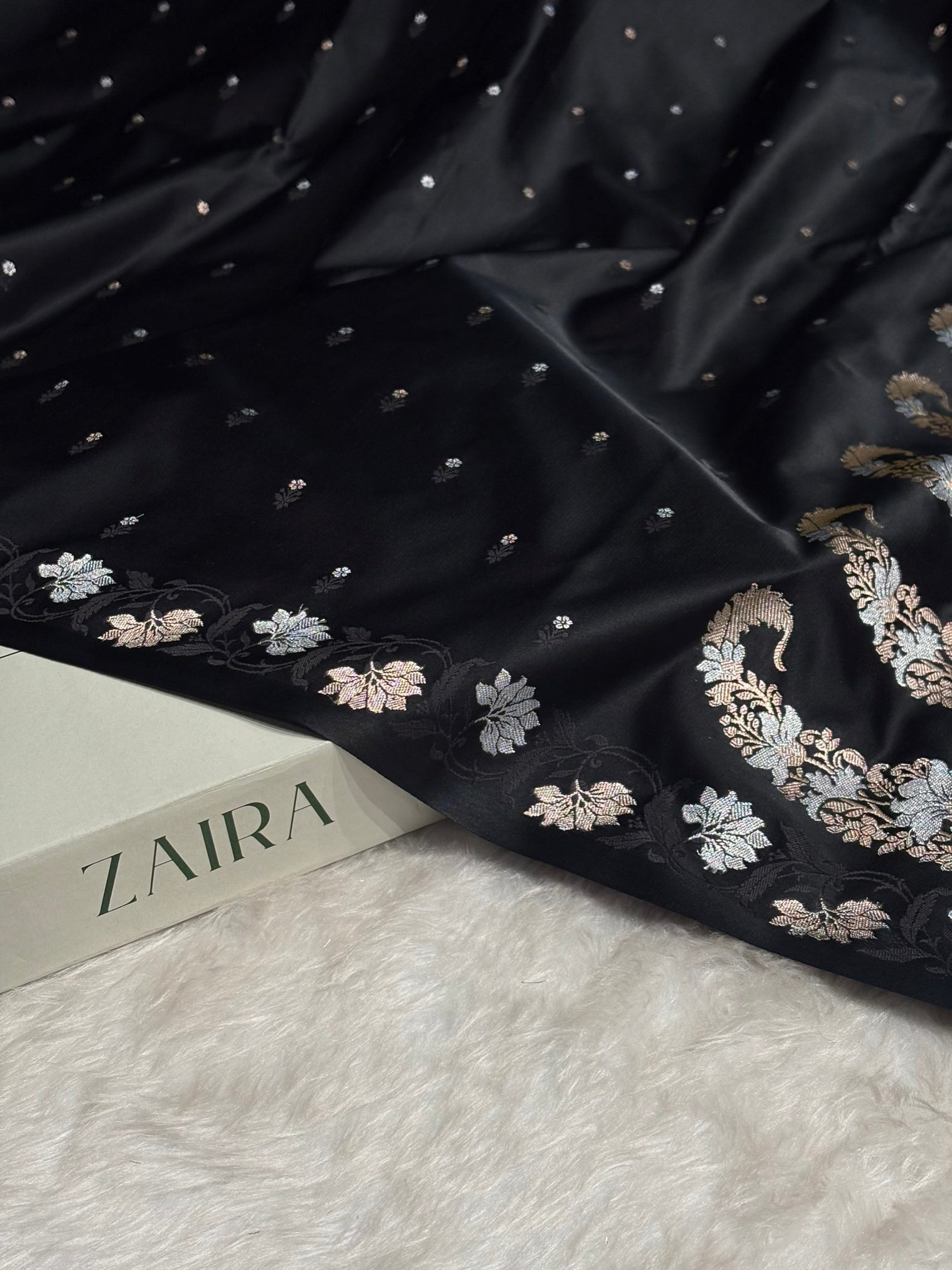 Black Floral Boota With Floral Border Mashru Silk Saree MSM 78