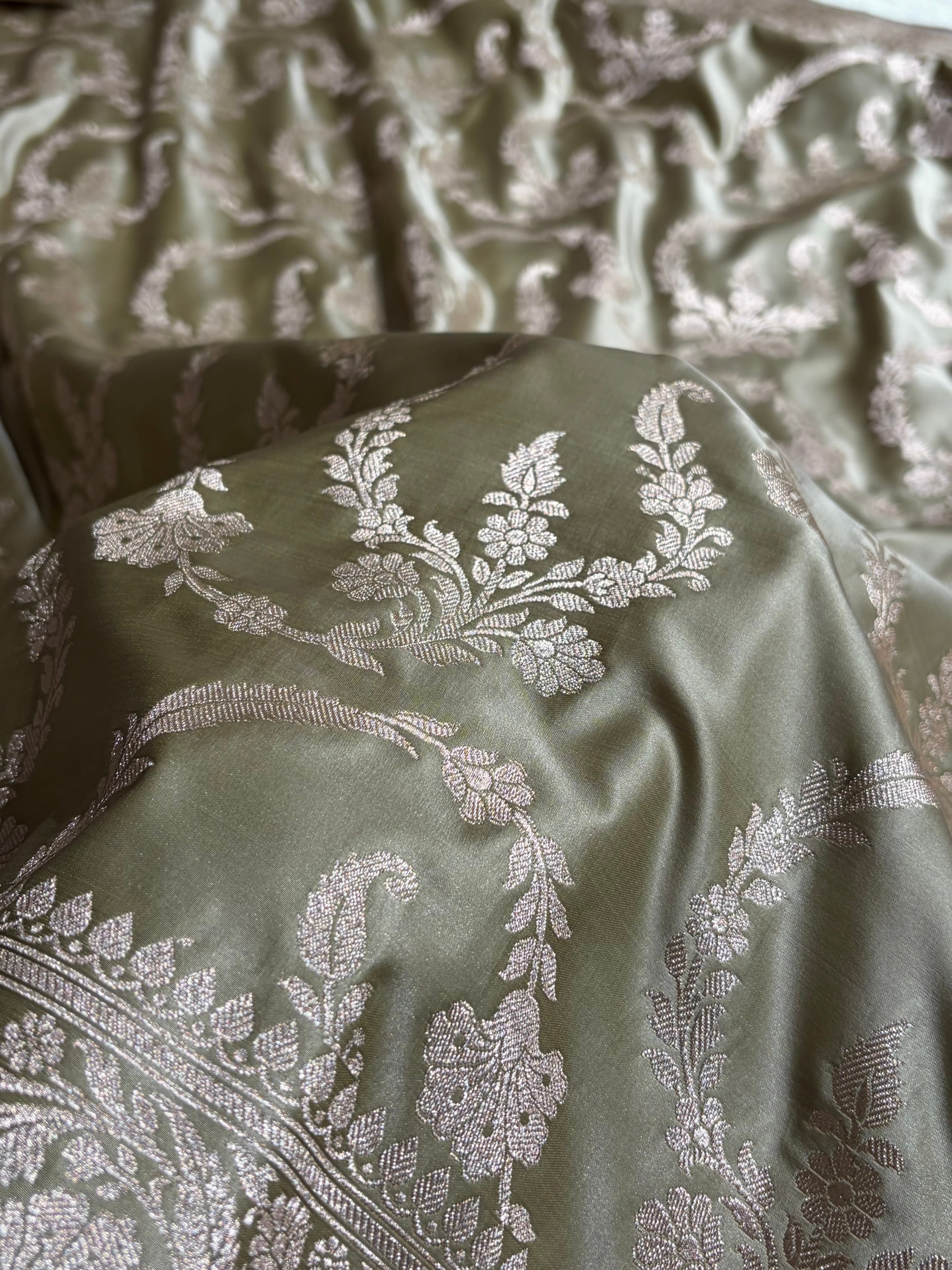 Pastel Green Shades Banarasi With Floral Jaal Pattern Mashru Silk Saree MSM-132