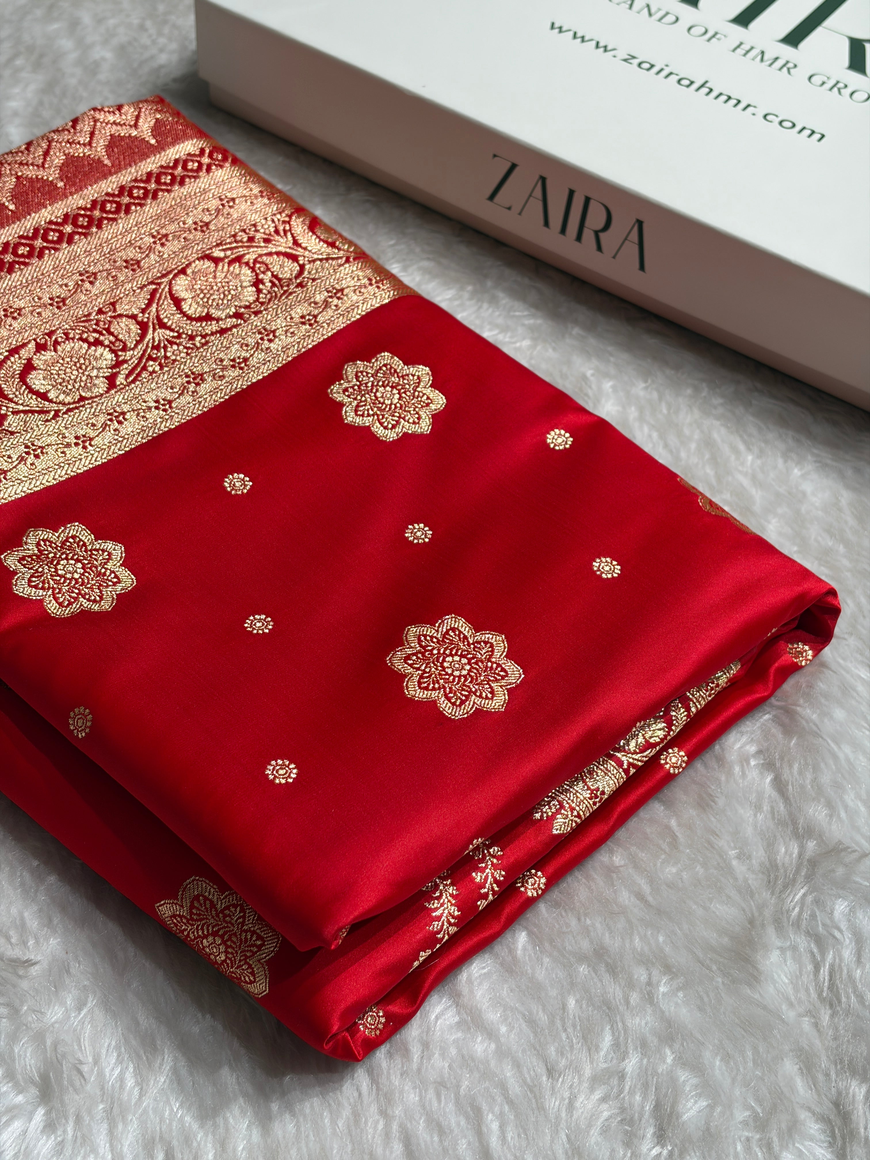 Banarasi Satin Katan Saree Floral Boota Pattern in Red Shades SK146
