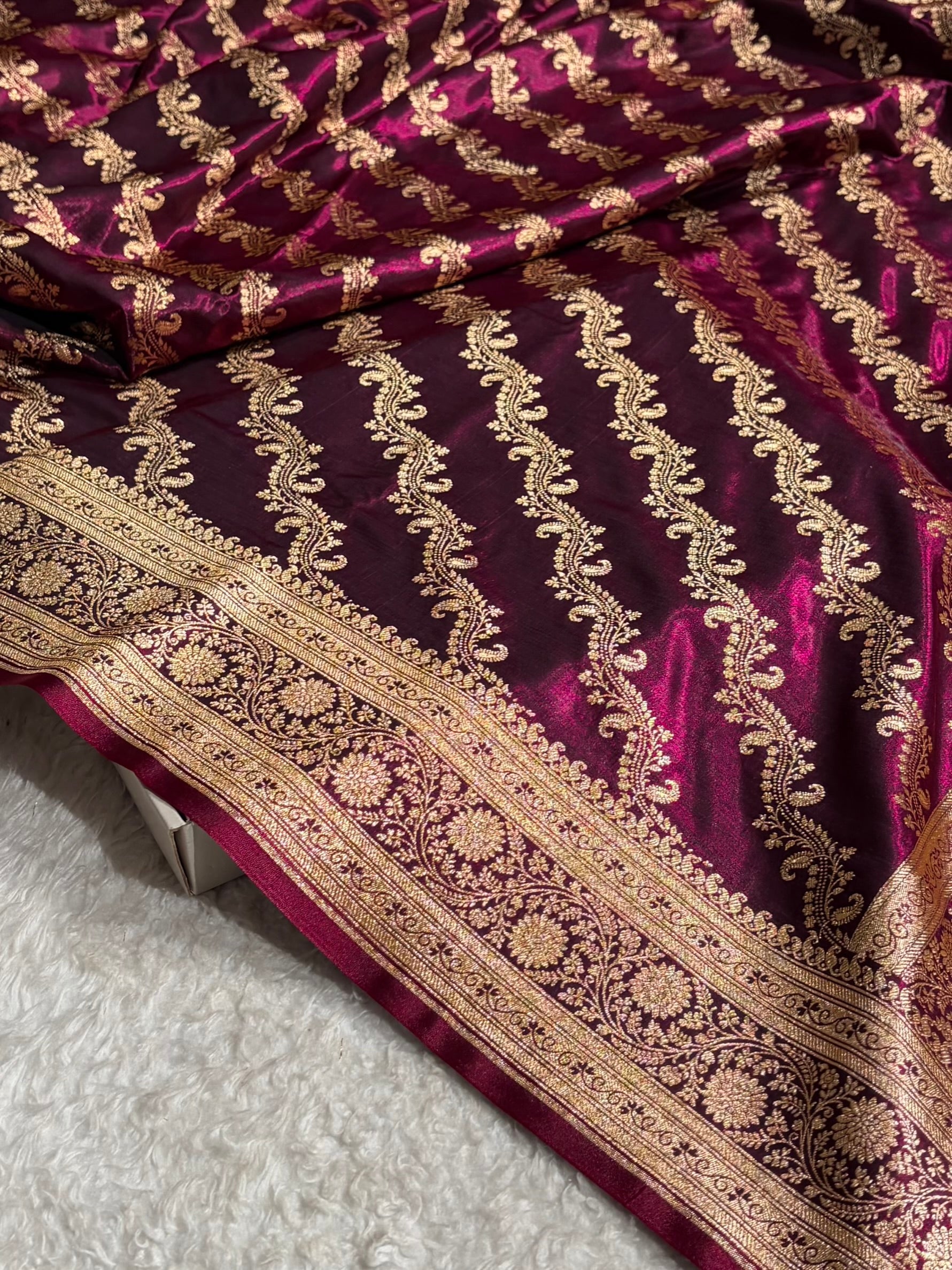 Wine Shades Cross Pattern Banarasi Satin Silk Saree SS39
