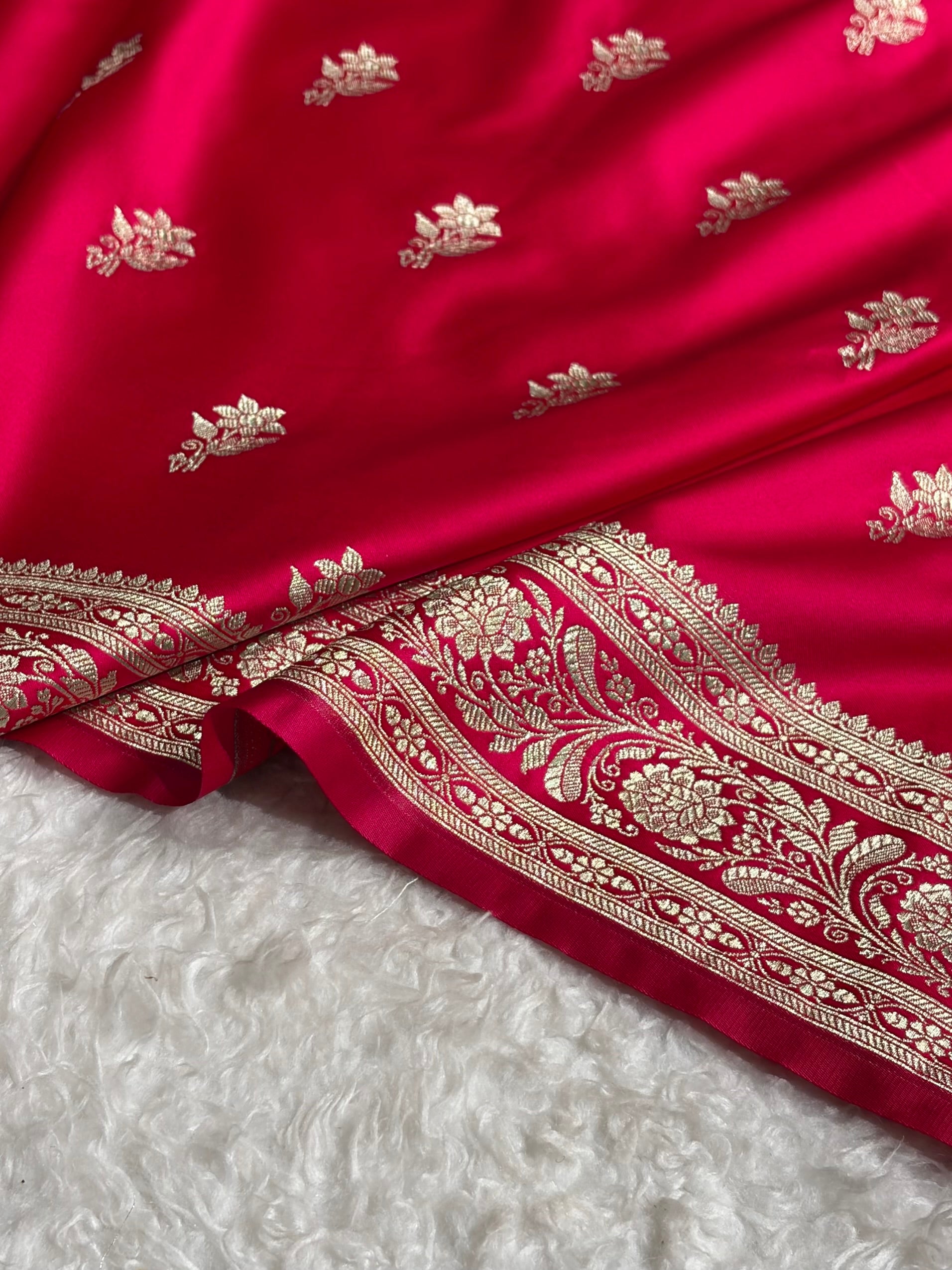 Cross Rani Shades Banarasi Boota Pattern Floral Mashru Silk Saree MSM-120