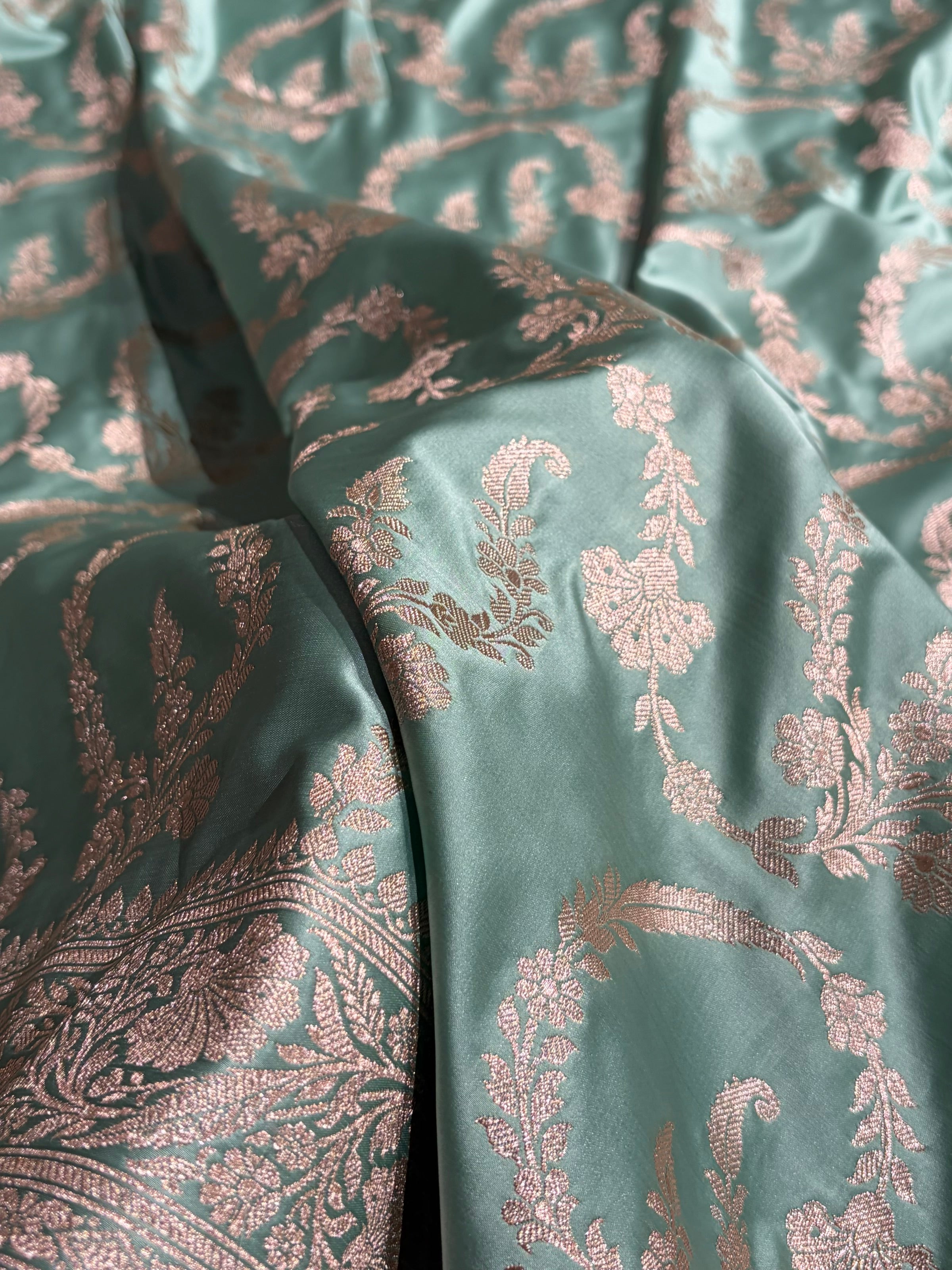 Sea Green Shades Banarasi With Floral Jaal Pattern Mashru Silk Saree MSM-132
