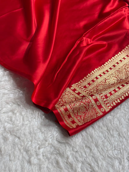 Red Shades Cross Floral Pattern Satin Katan Silk Saree SK79