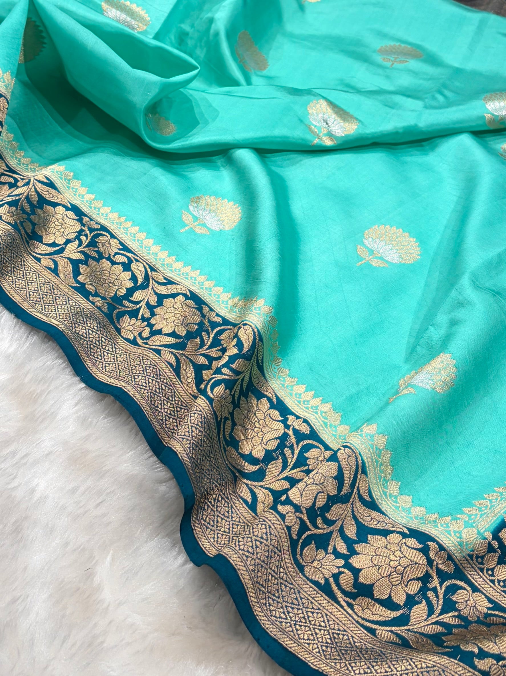 Banarasi Sea Green With Rama Contrast Shades Minakari Boota Handwoven Pure Paper Silk RM-84