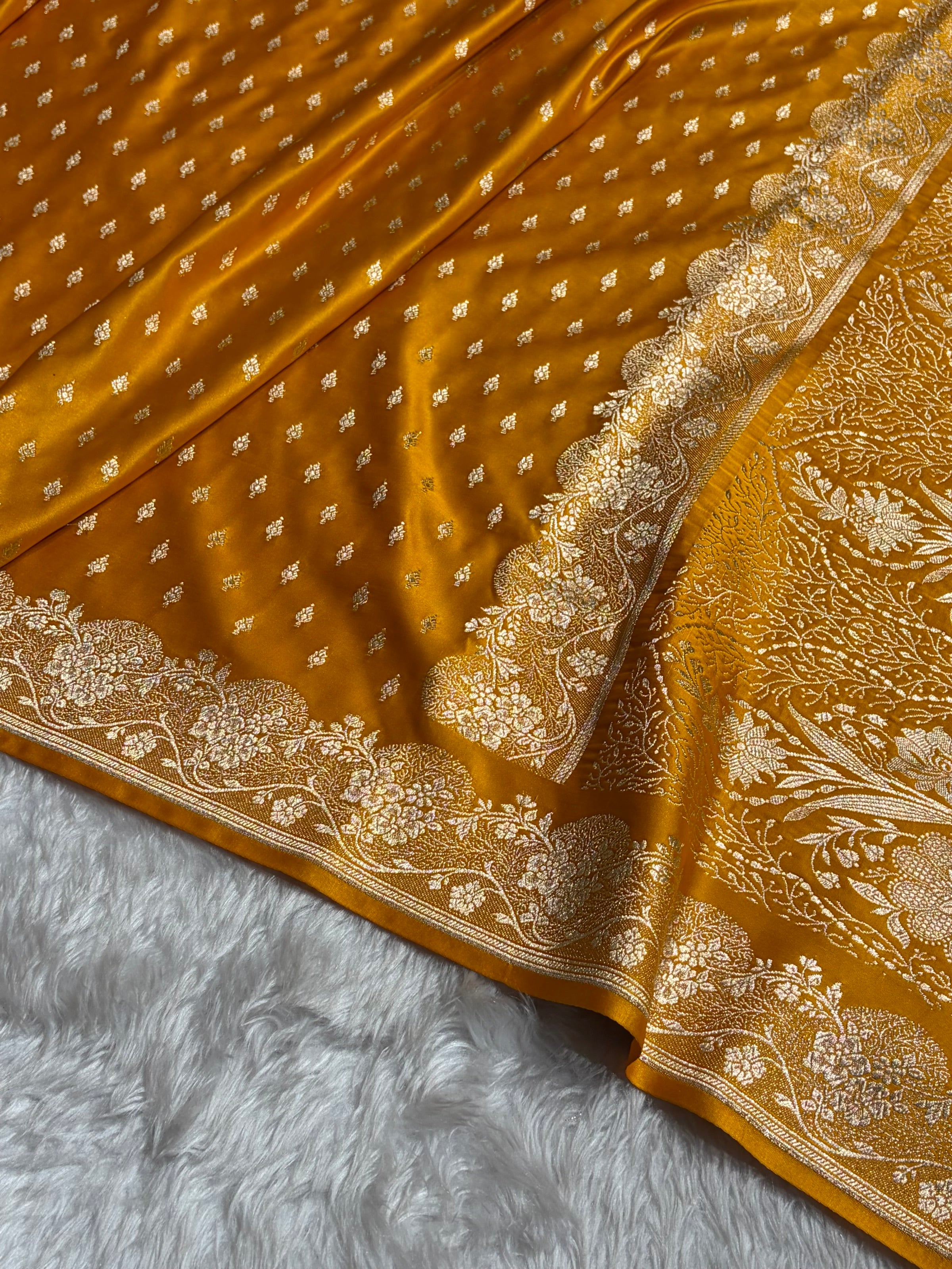 Mustard Shade With Booti Pattern Mashru Silk Saree