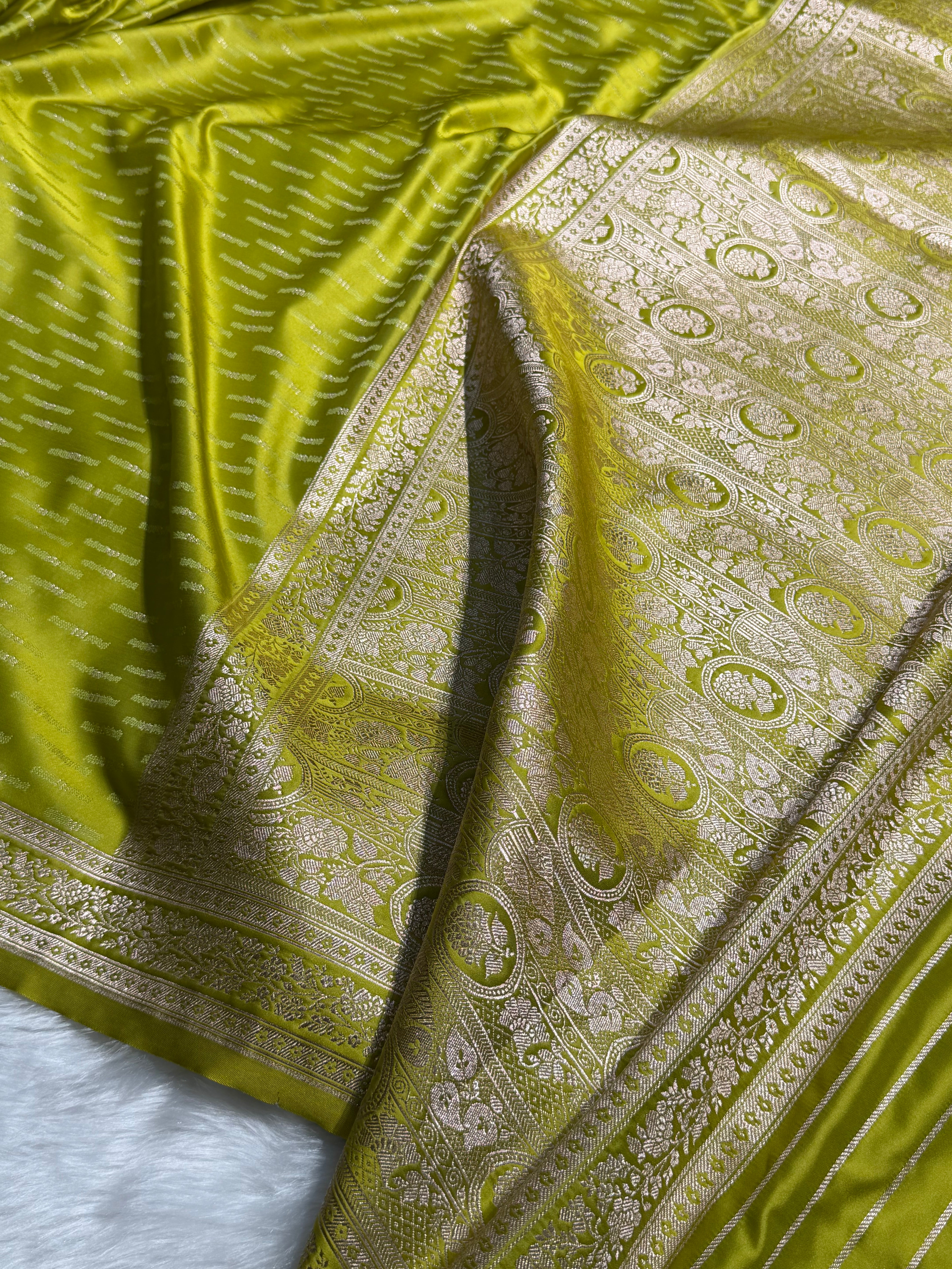 Apple Green Shades Tanchoi Motif Mashru Silk Saree MST-16