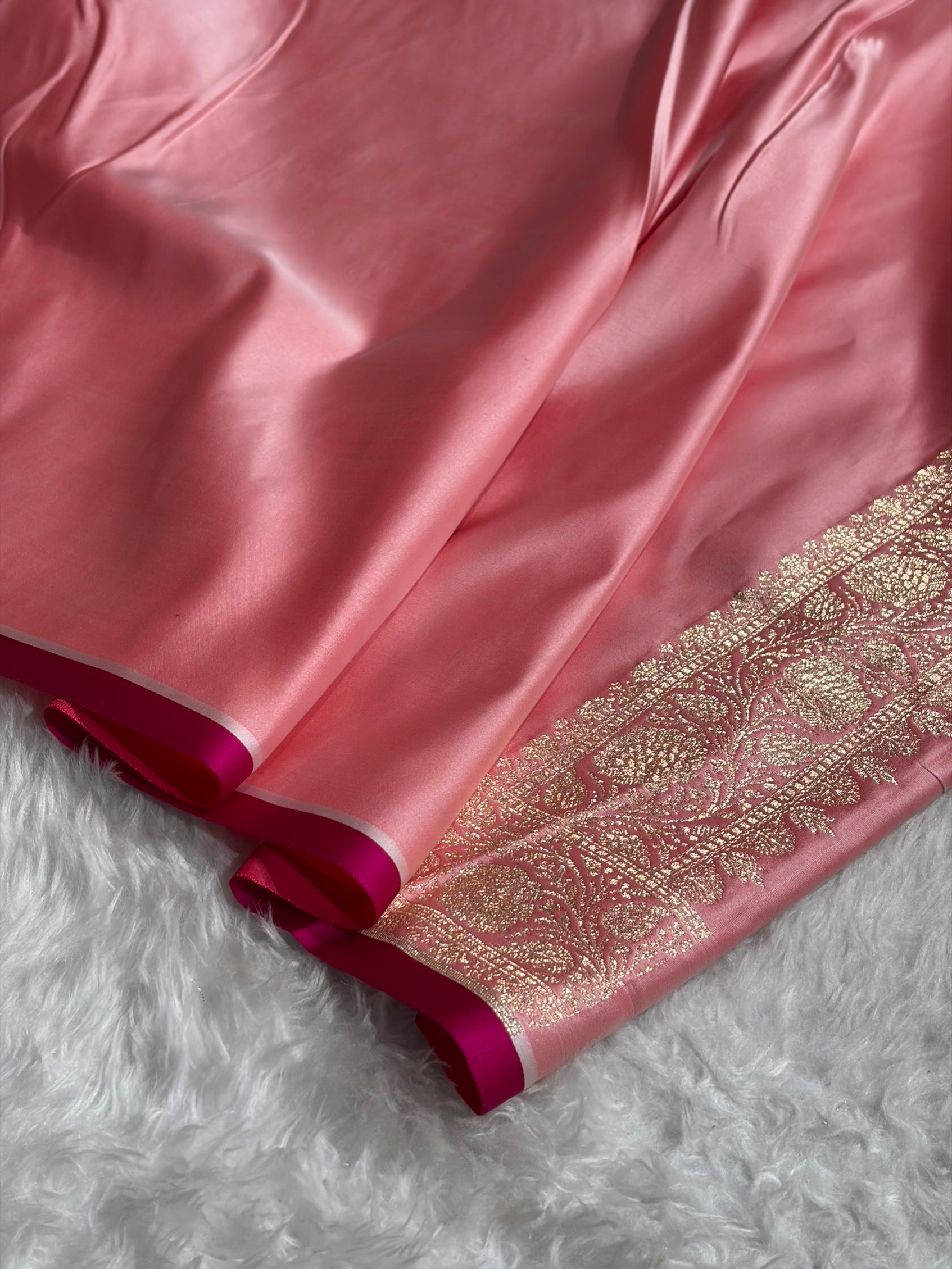 Banarasi Baby Pink Booti Katan Silk Saree SK09