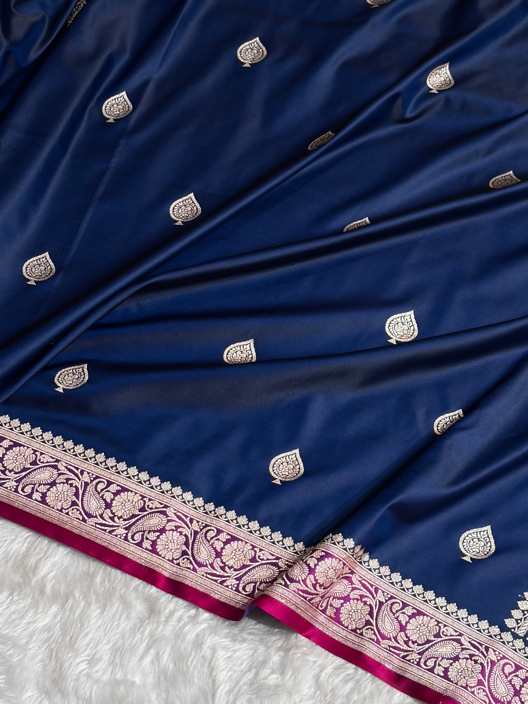 Contrast Navy Blue / Rani Shades Banarasi Booti Pattern Mashru Silk Saree MSM-140