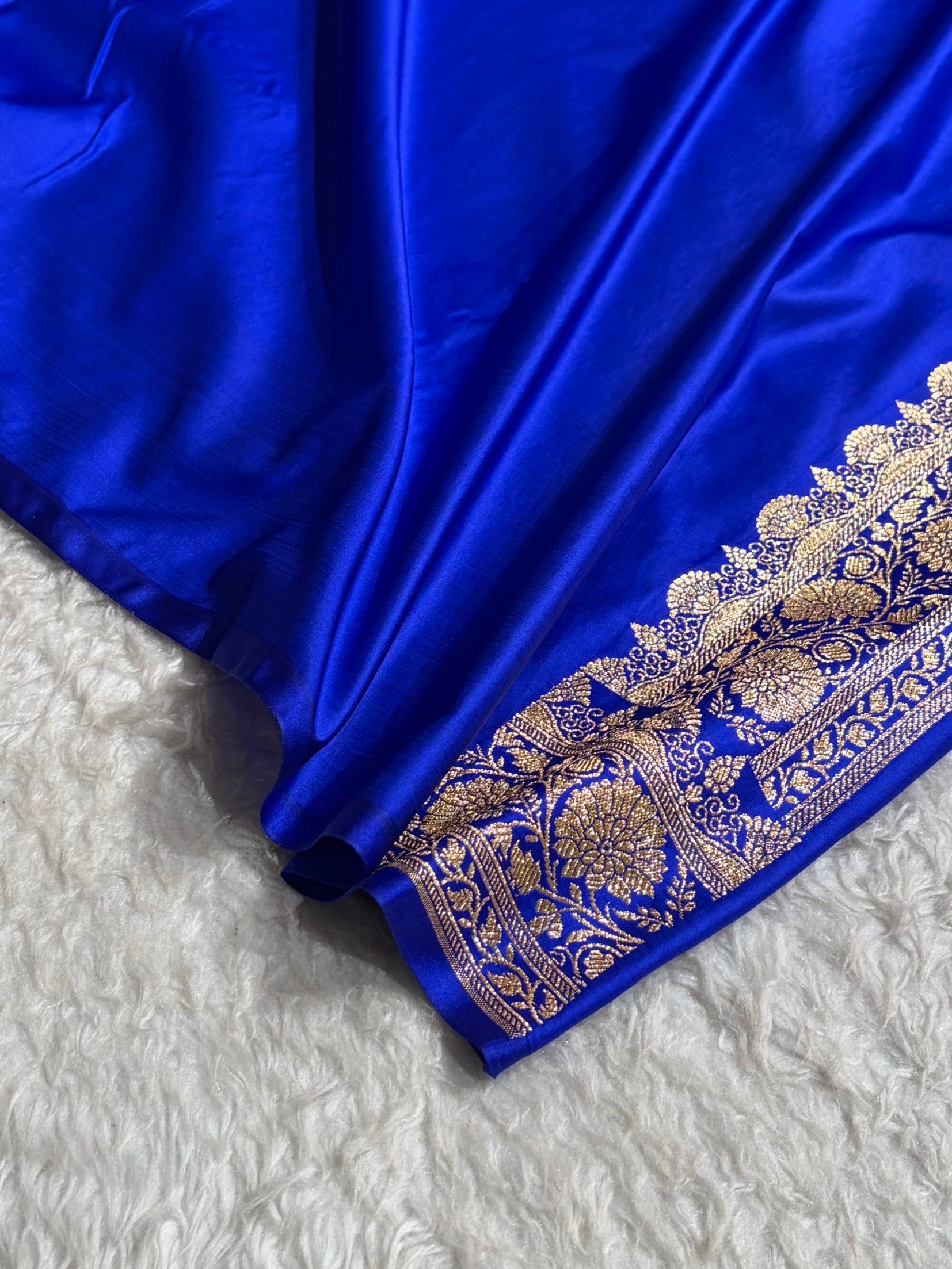 Royal Blue Shades Jaal Floral Pattern Satin Katan Silk Saree SK80