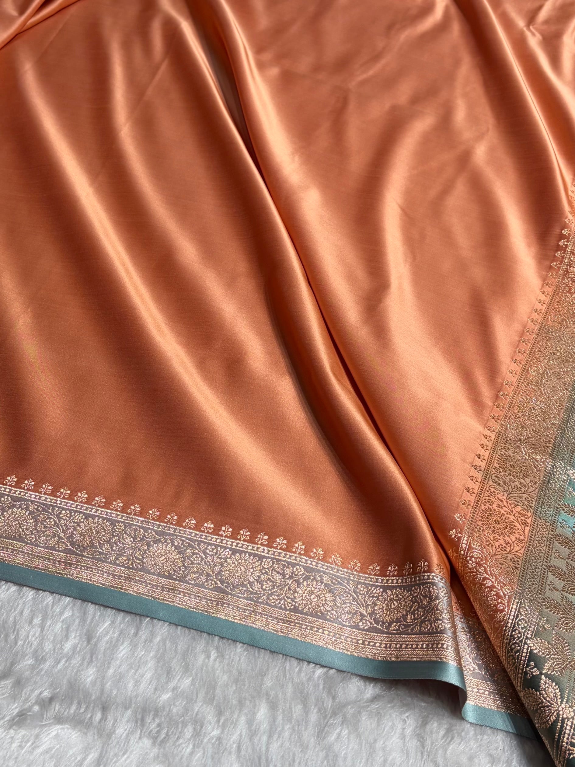Banarasi Satin Katan Saree in Contrast Peach  /  Turquoise Shades SK131