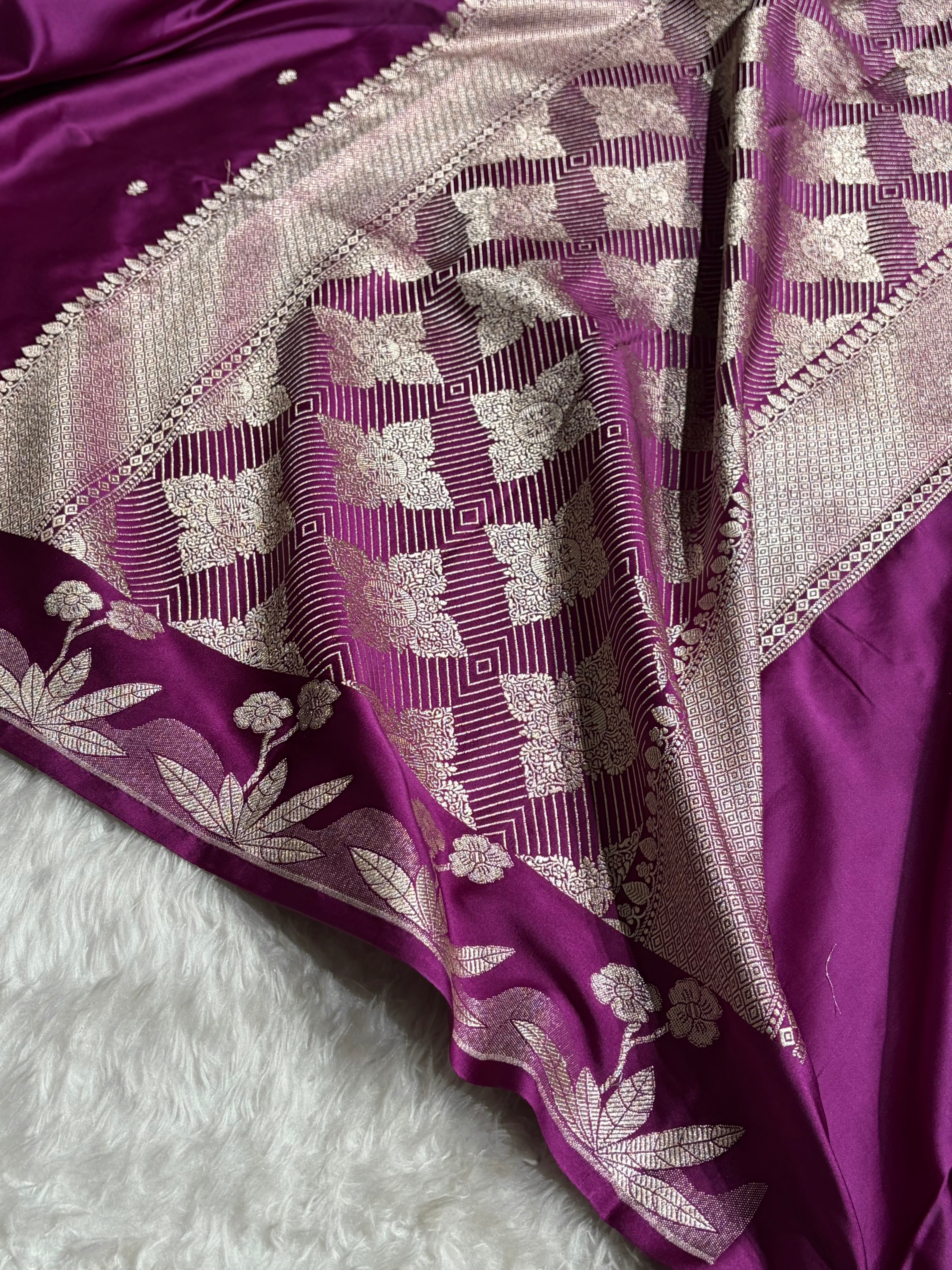 Wine Shades Floral Border Booti Mashru Silk Saree