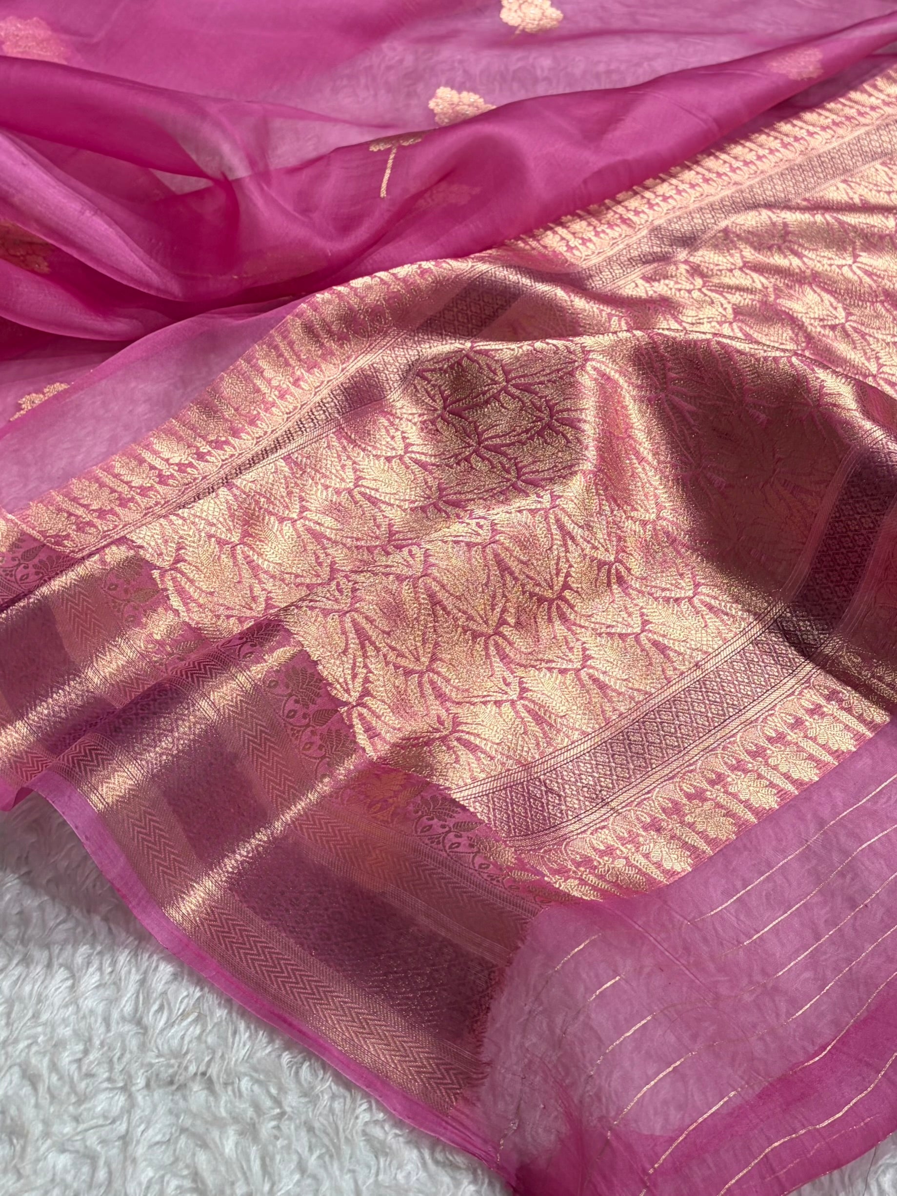 Banarasi Pure Organza Rani Shades With Minakari Boota Banarasi Silk Saree PO-36