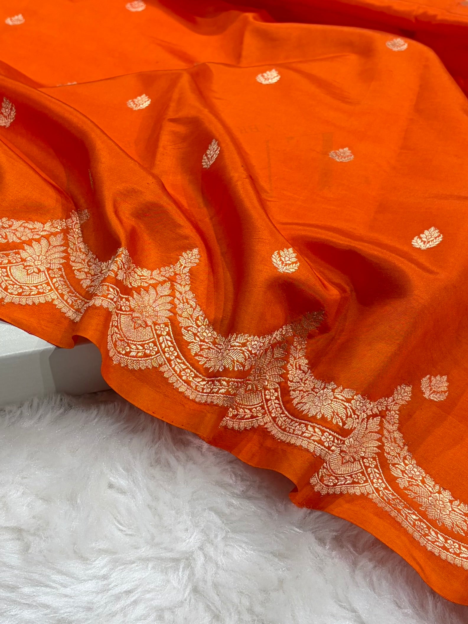 Orange Shades Boota Handwoven Pure Katan Paper Silk RM-19