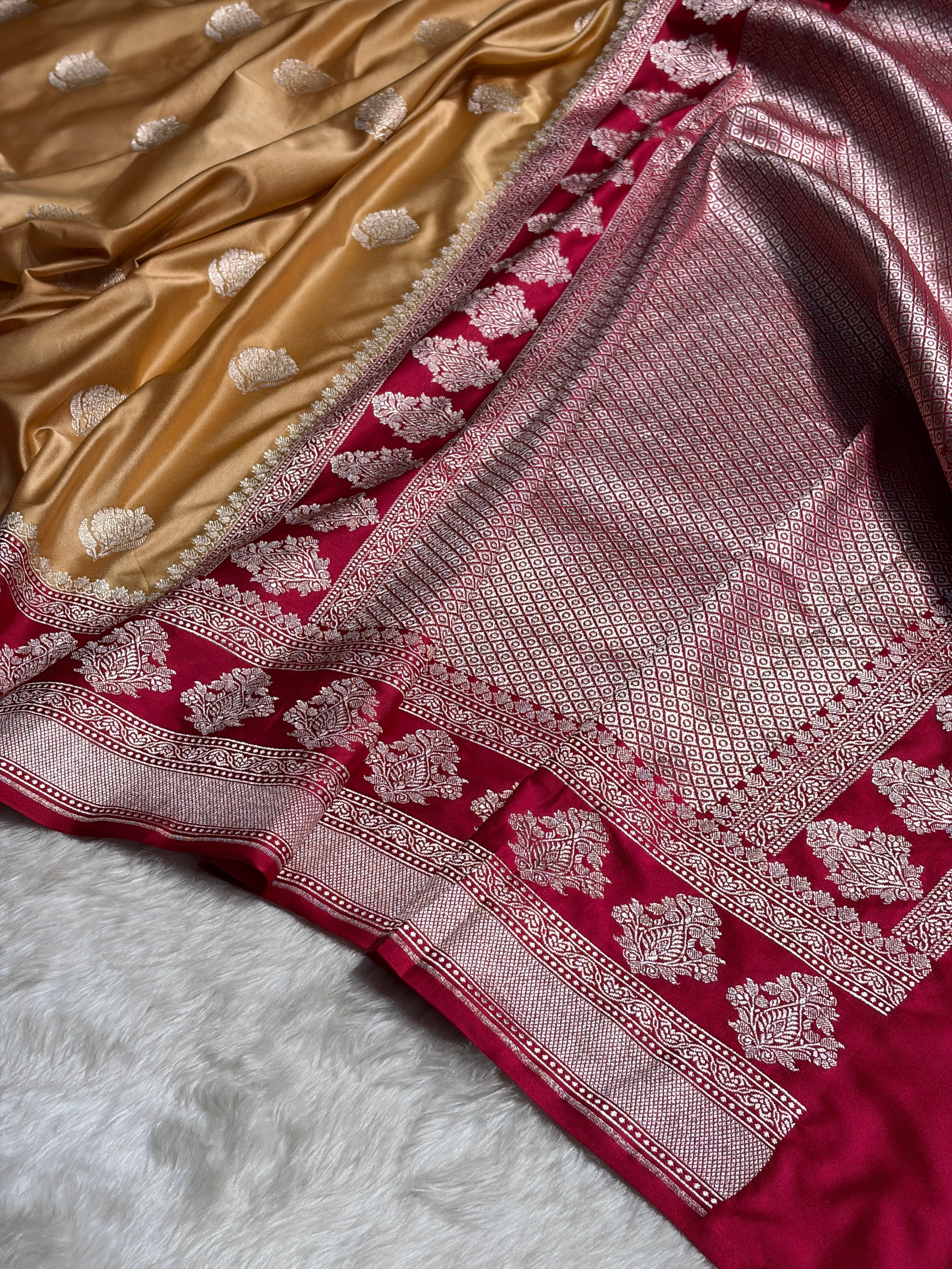 Contrast Pista Green With Rani  Motif Mashru Silk Saree MS43