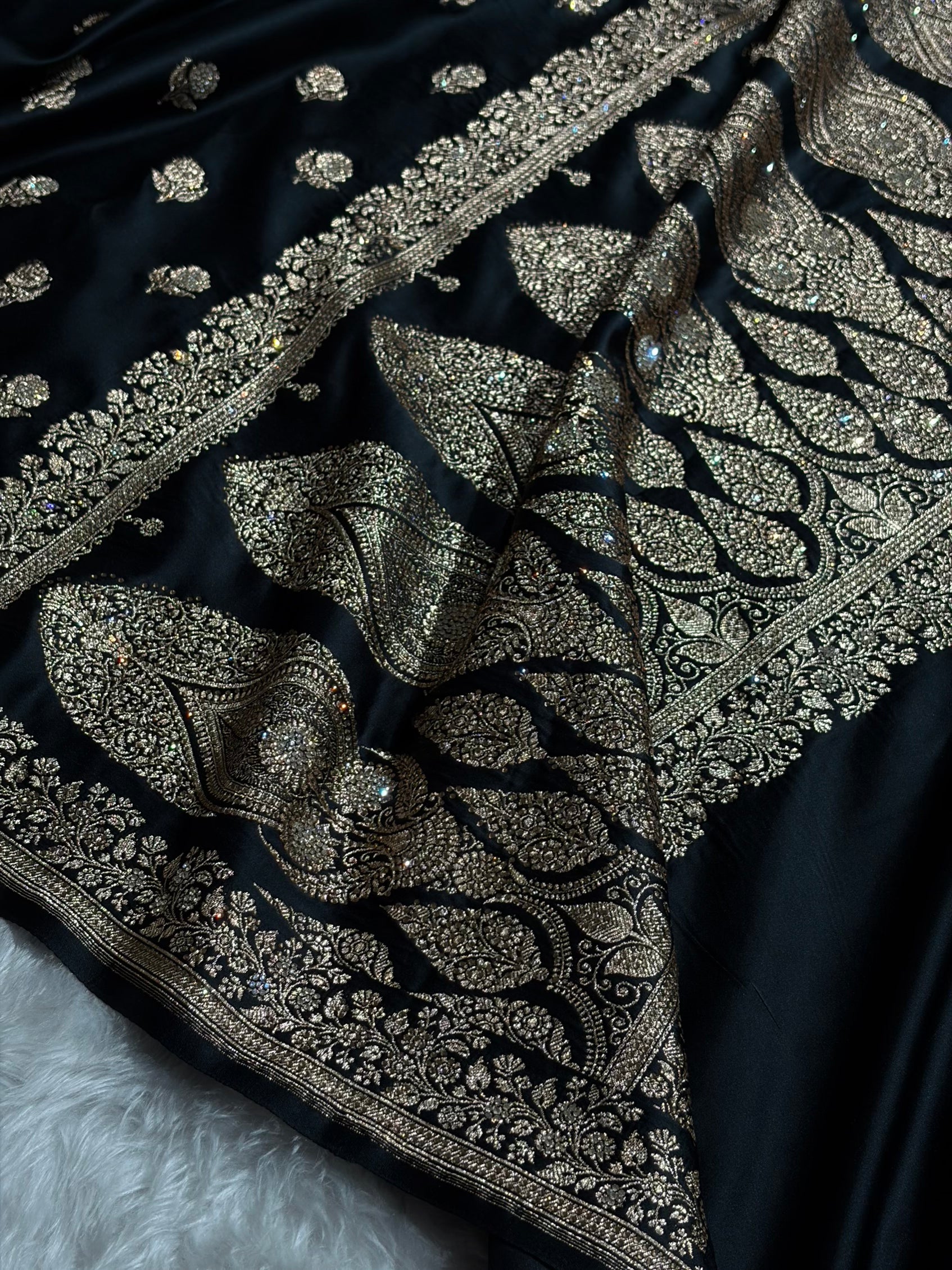 Banarasi Black Floral Booti With Swarovski Work Katan Silk Saree BSK23