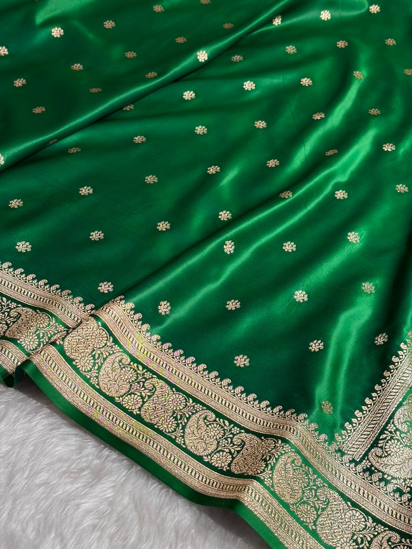 Banarasi Satin Katan Saree With Boota Pattern in Cross Green Shades SK127