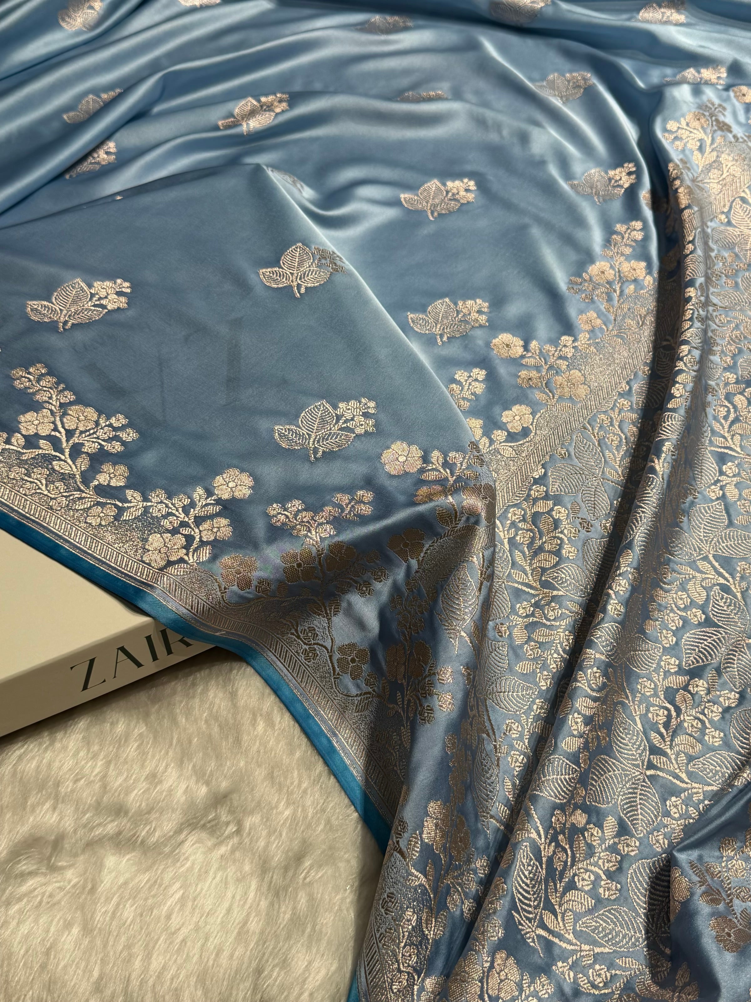Banarasi Sky Blue Shades With Floral Border Mashru Silk Saree MCS83
