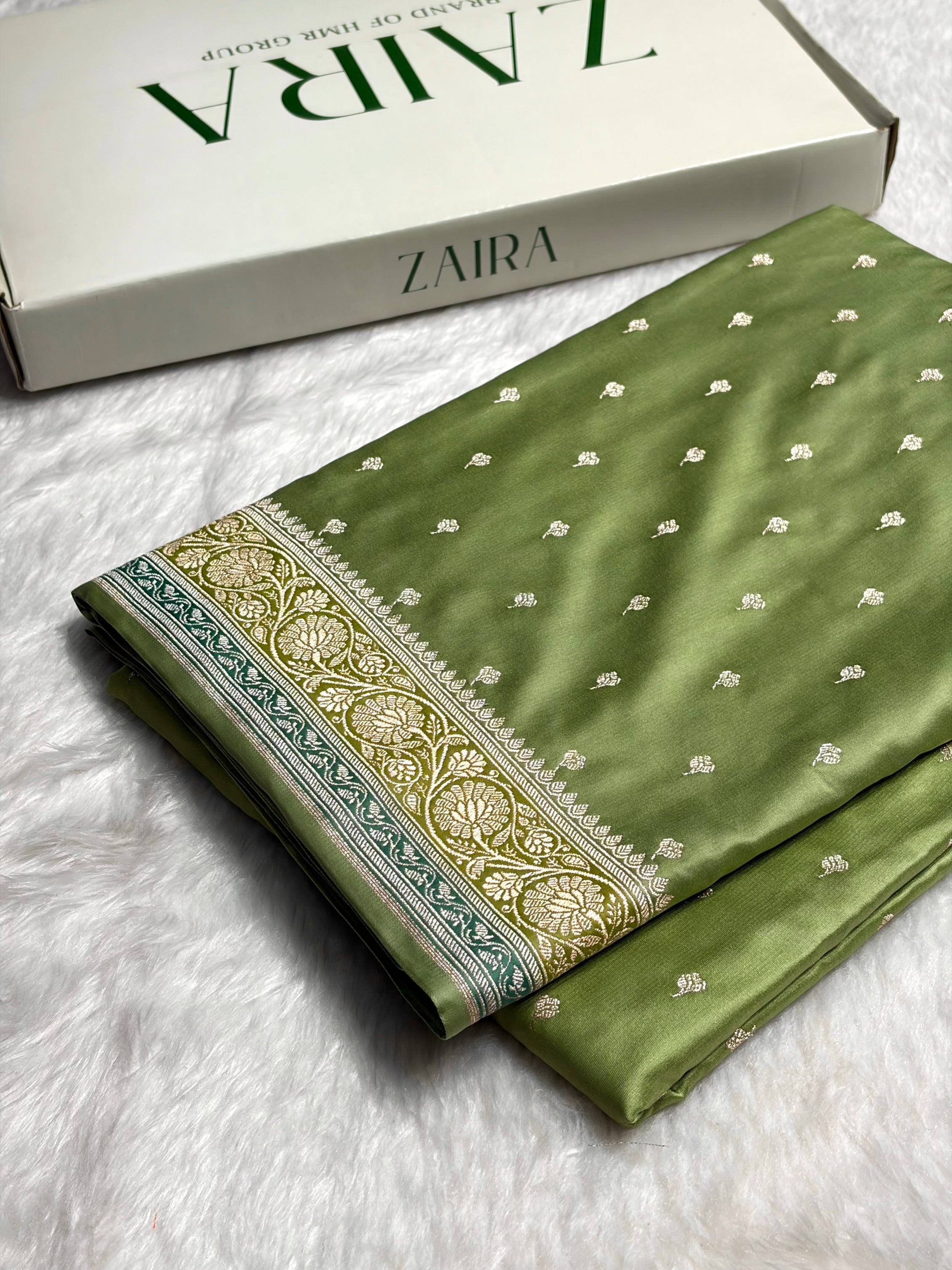Pista Shades With Contrast Border Booti Mashru Silk Saree MS78