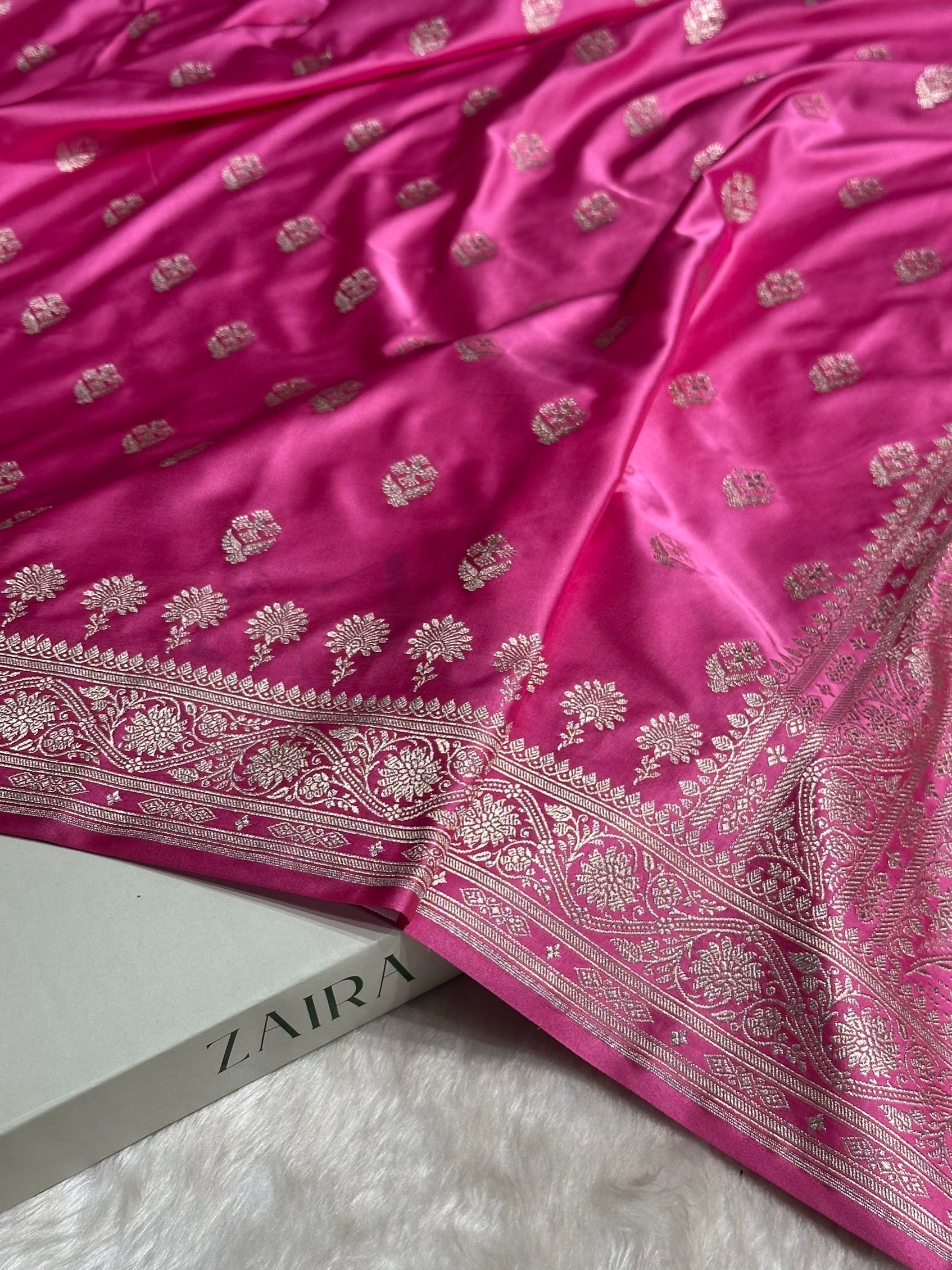 Pink Shades Floral Border Boota Mashru Silk Saree MS66
