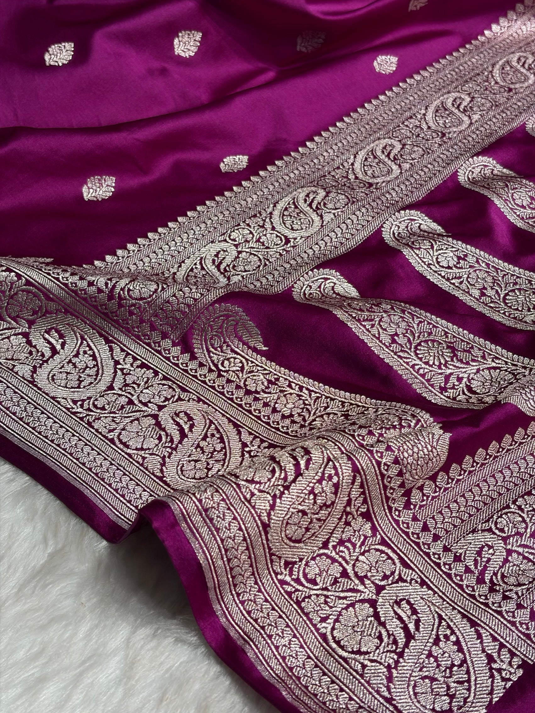 Pinkish Wine Shades Booti Mashru Silk Saree MS69