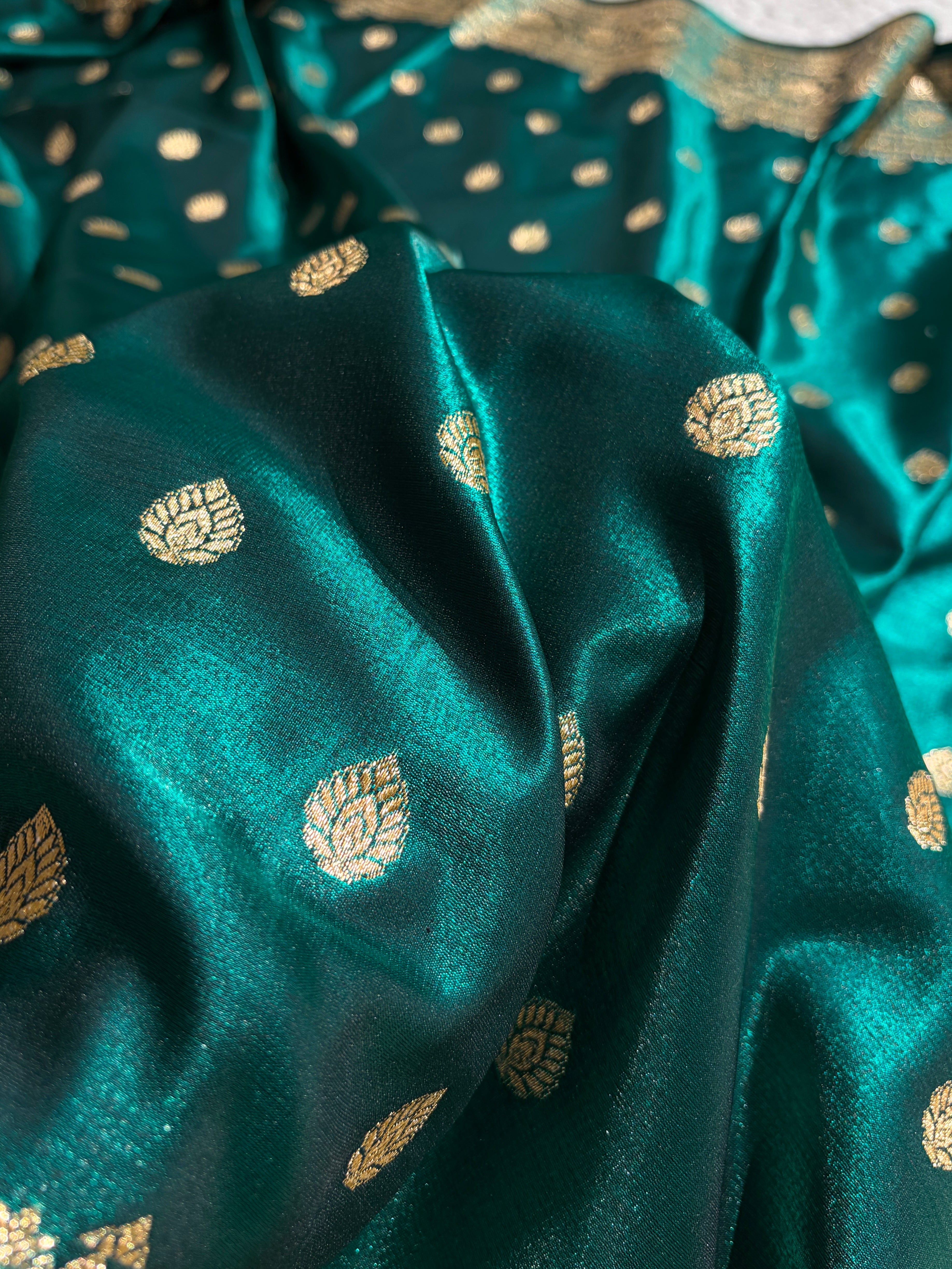 Dark Rama Shades Boota Pattern Banarasi Satin Silk Saree SS45