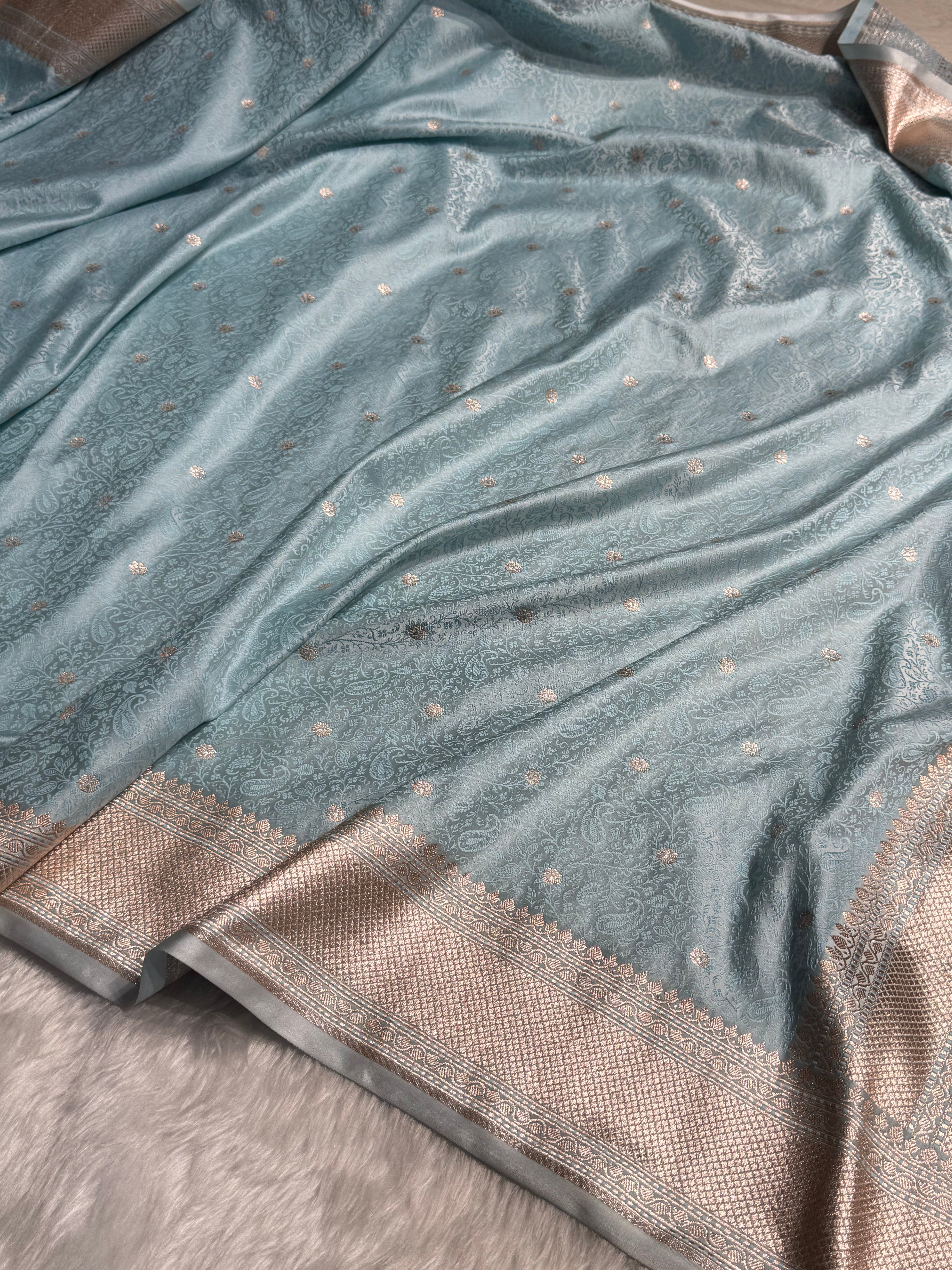 Powder Blue Shades Tanchoi Motif Mashru Silk Saree