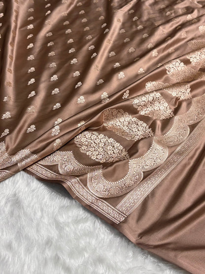 Cheeku Scallop Booti Mashru Silk Banarasi Saree MSM-35