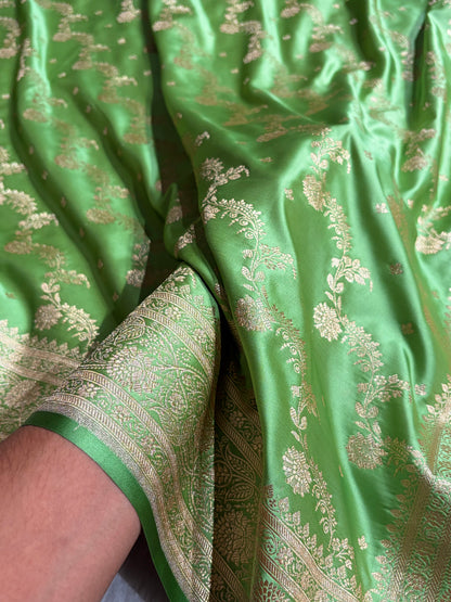 Banarasi Satin Katan Saree With Jaal Pattern in Pista Green Shades SK121