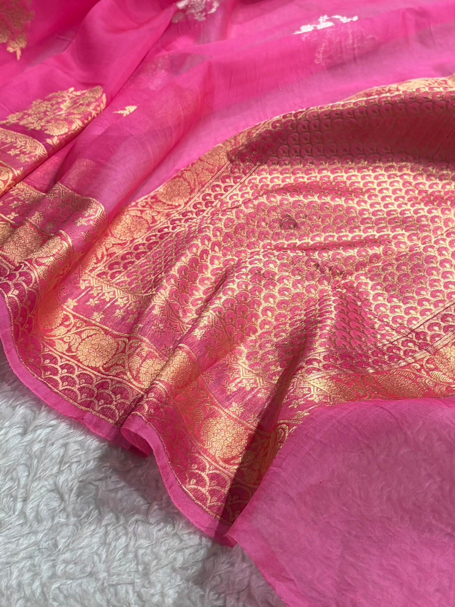 Banarasi Pure Organza Baby Pink Shades With Minakari Boota Banarasi Silk Saree PO-37
