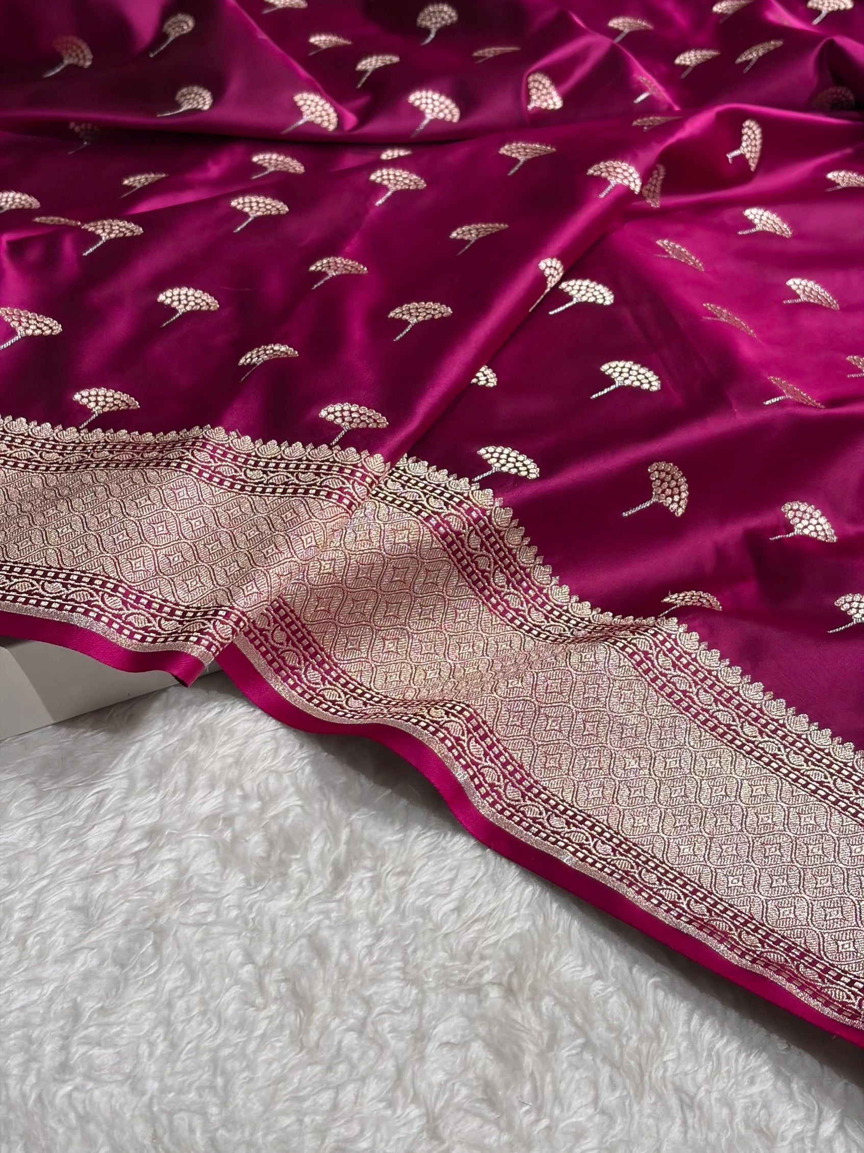 Wine Shades Banarasi Boota Pattern Floral Mashru Silk Saree