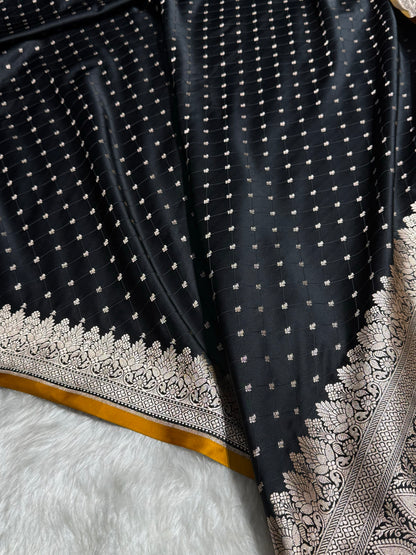 Banarasi Black Shades Tanchoi Motif Mashru Silk Saree MST-09