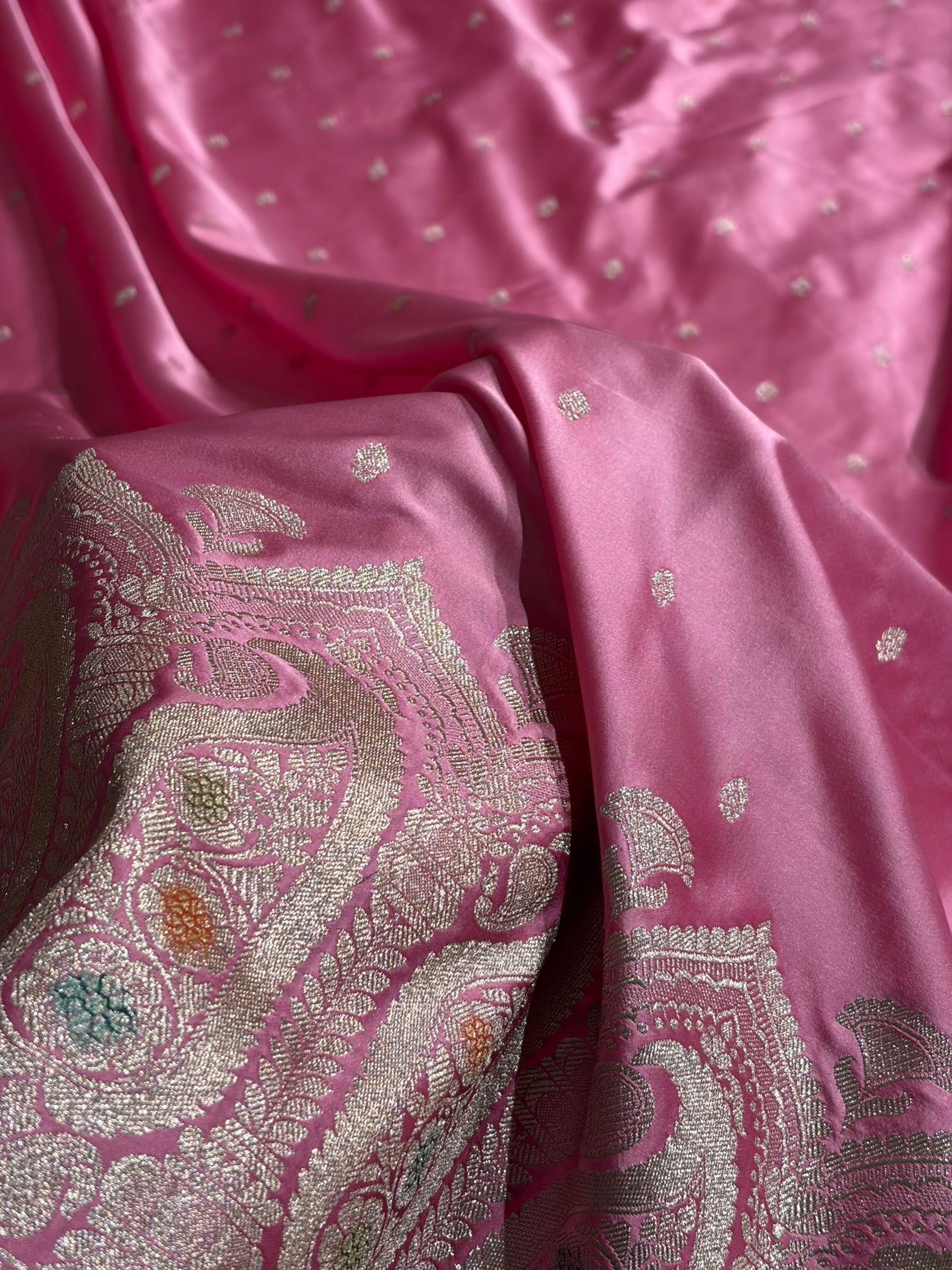 Banarasi Skirt Border Pattern in Baby Pink Shades Floral Mashru Silk Saree MCS95