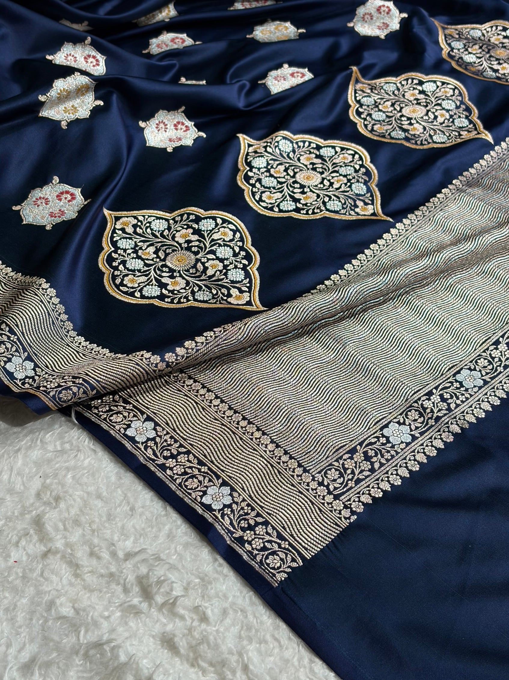 Premium Banarasi Satin Katan Saree Minakari Booti Pattern in Navy Blue Shades SK138