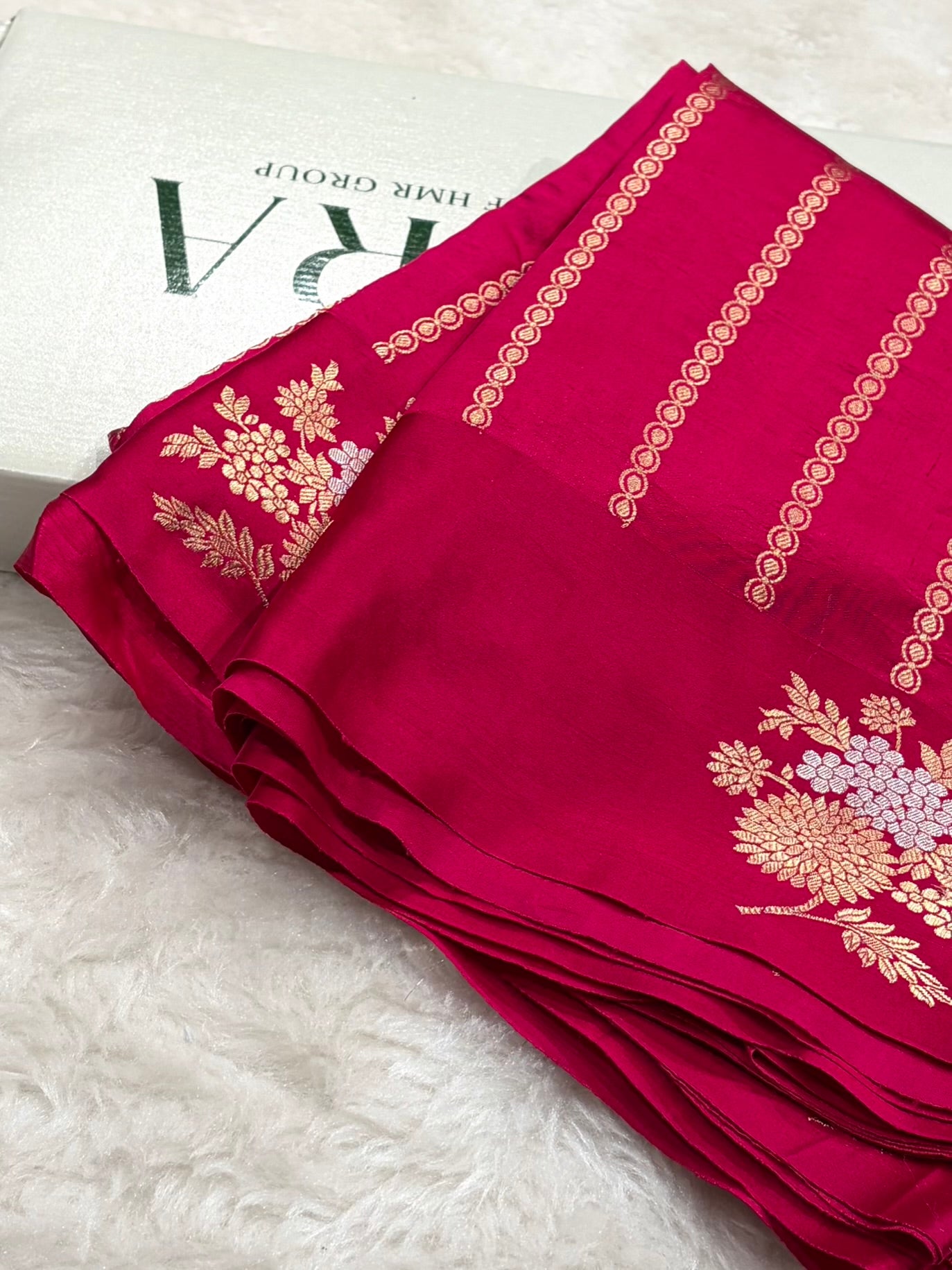 Banarasi Rani Shades Minakari Boota Handwoven Pure Paper Silk RM-78